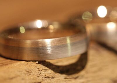 moderne zweifarbige Eheringe mit Farbübergang Graugold zu Roségold