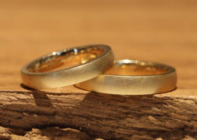 gold ehe ringe eismatt