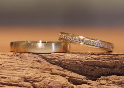 Schicke Matte Gelbdold Trau Ringe Damenring mit Brillanten