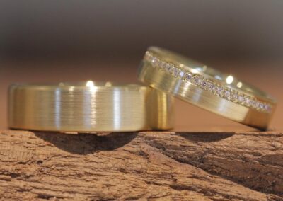 Gelbgold Hochzeitsinge mit Brillanten Schmuckgarten