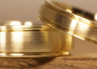Trauringe Profil Vintage in 750er Gelbgold Oberfläche Matt