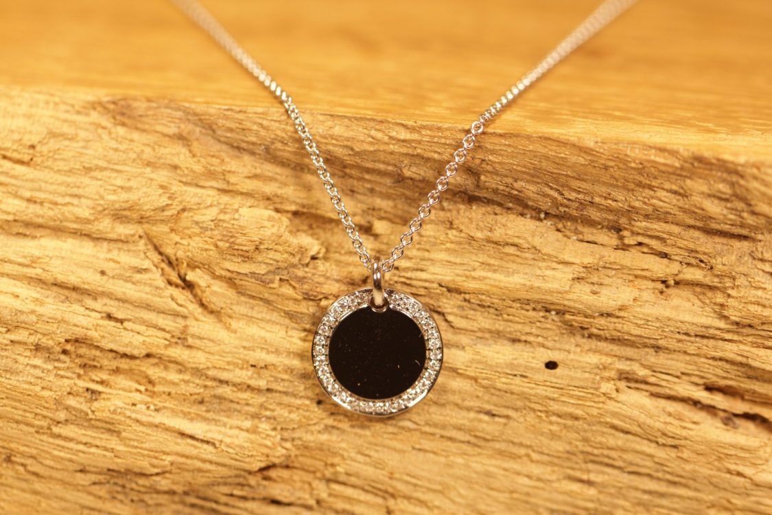 Kreisanhänger mit Brillanten 12mm (1)