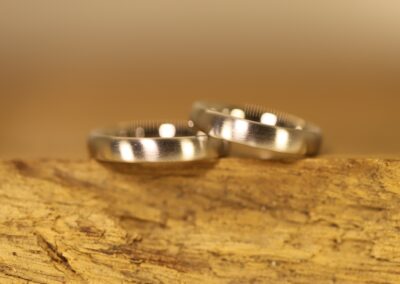 Trauringe 950 Platin PT klassisch oval und mattiert