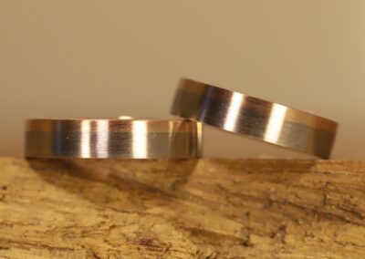 Kantige Trauringe Scheibenringe 585er Graugold mit Rotgold