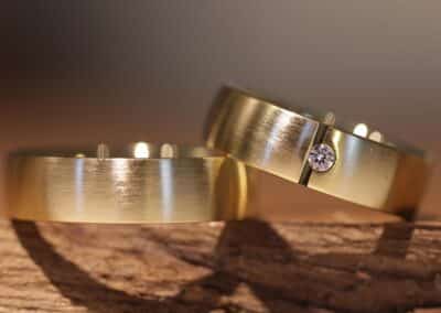 Trauringe 750er Gelbgold mit Brillant