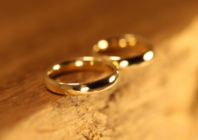 Schmale klassische ovale Trauringe aus 585er Rosegold