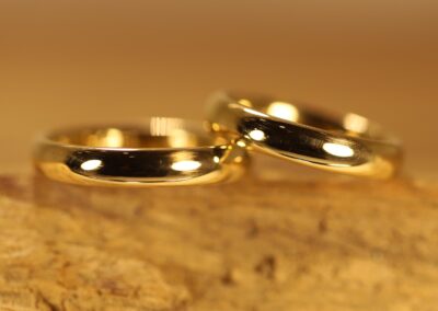 Schmale klassische ovale Trauringe aus 585er Rosegold