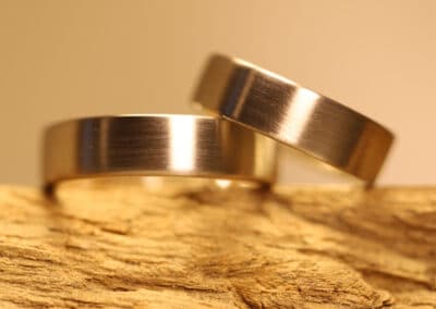 Schlichte Eheringe aus 950er Platin