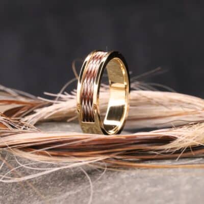 gold ring mit gewebten pferdehaaren schmuckgarten stolberg aachen
