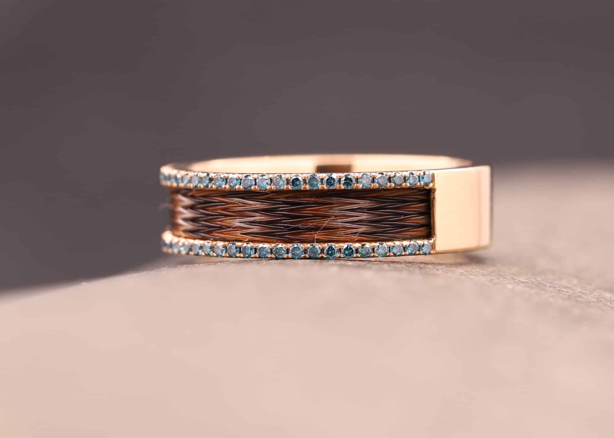 rose gold ring mit blauen brillanten und gewebten pferde haaren schmuckgarten