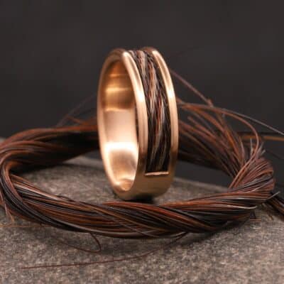 kompfort ring - ohne kanten - aus rose gold mit gewebten pferdehaar