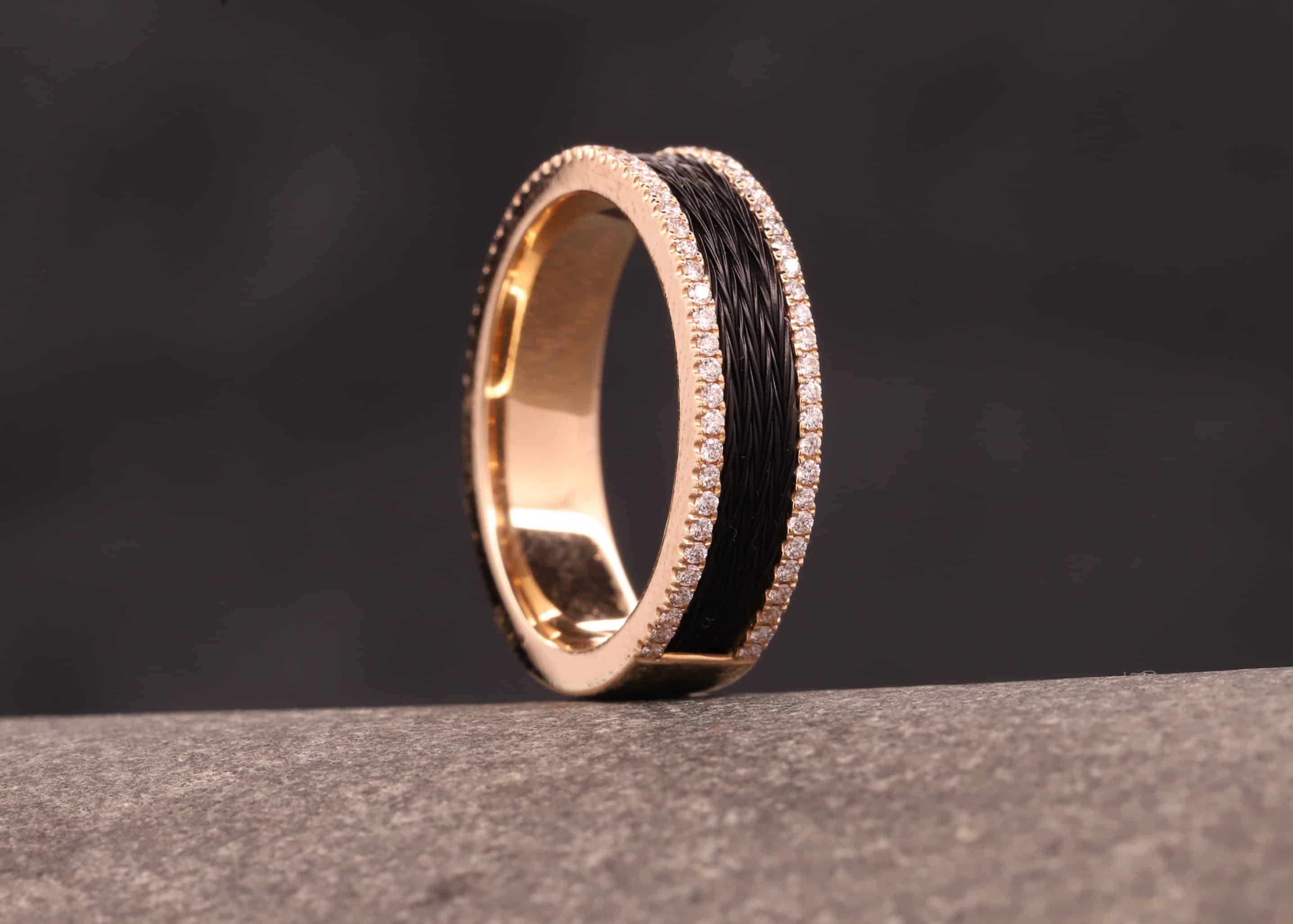 rosegold ring mit brillanten und gewebten pferdehaar schmuckgarten