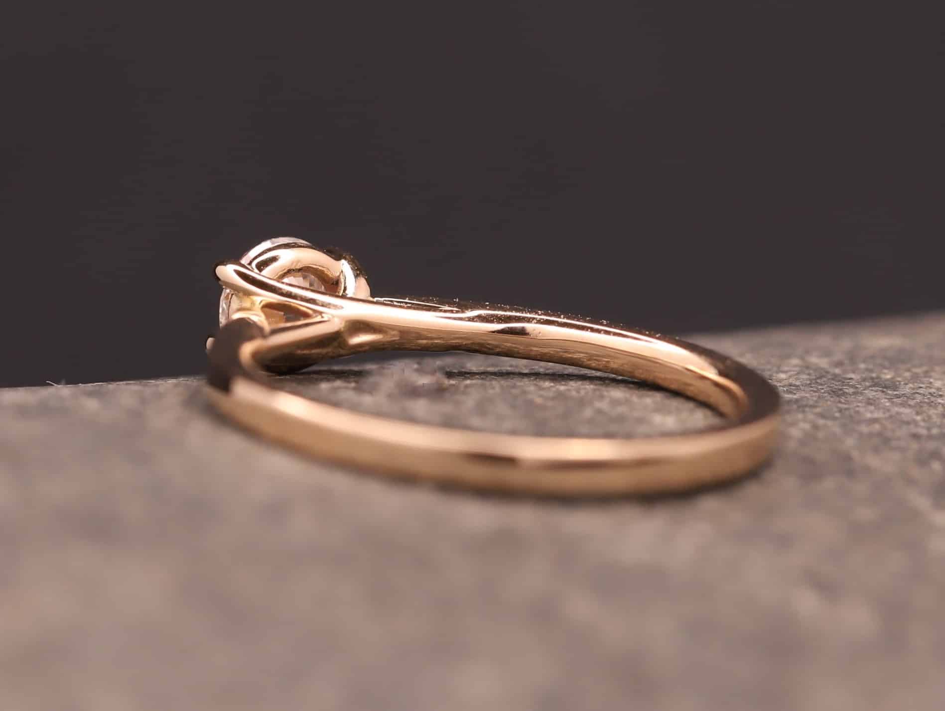 besonderer verlobungsring mit diamant schmuckgarten