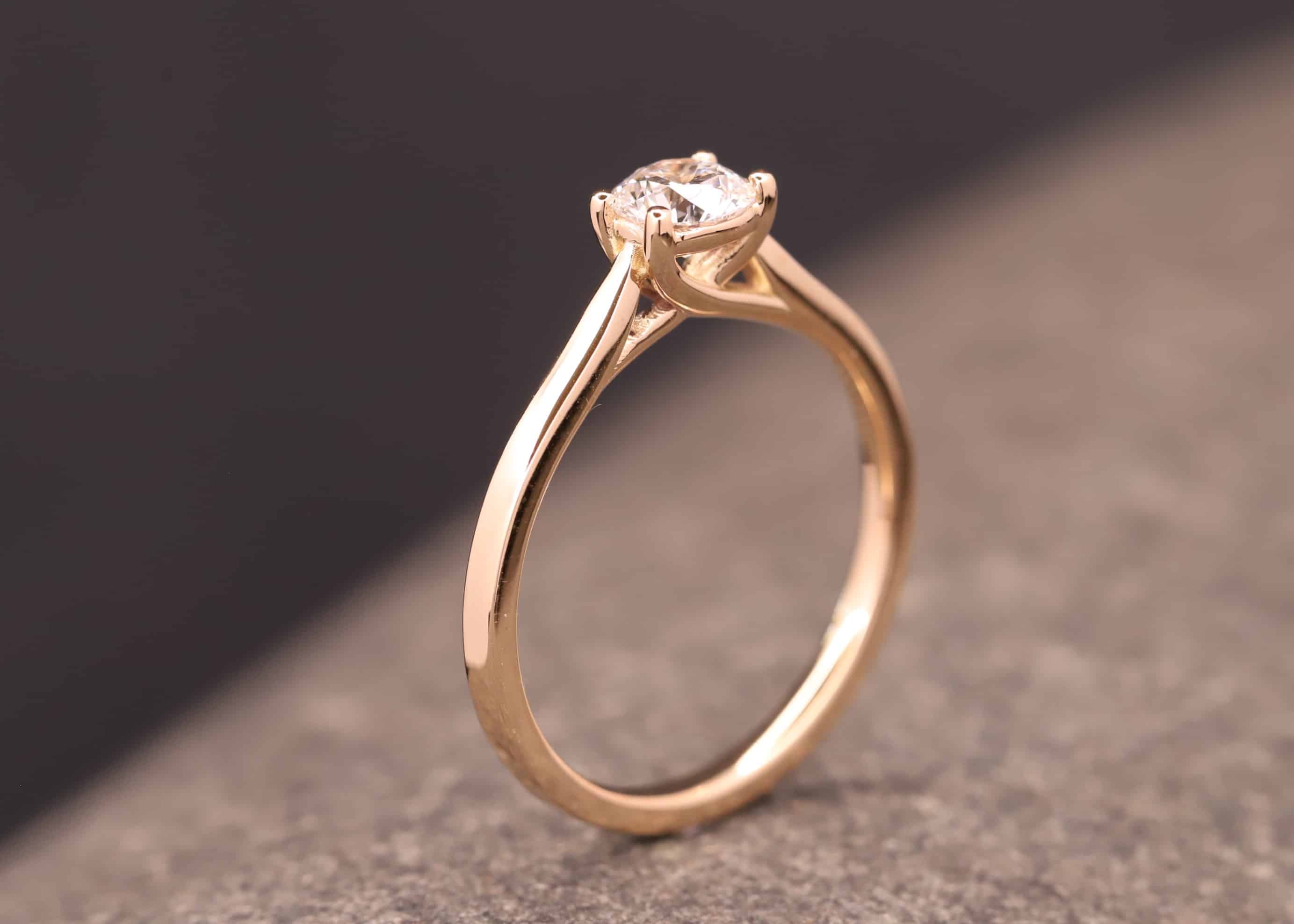 besonderer verlobungsring mit diamant schmuckgarten