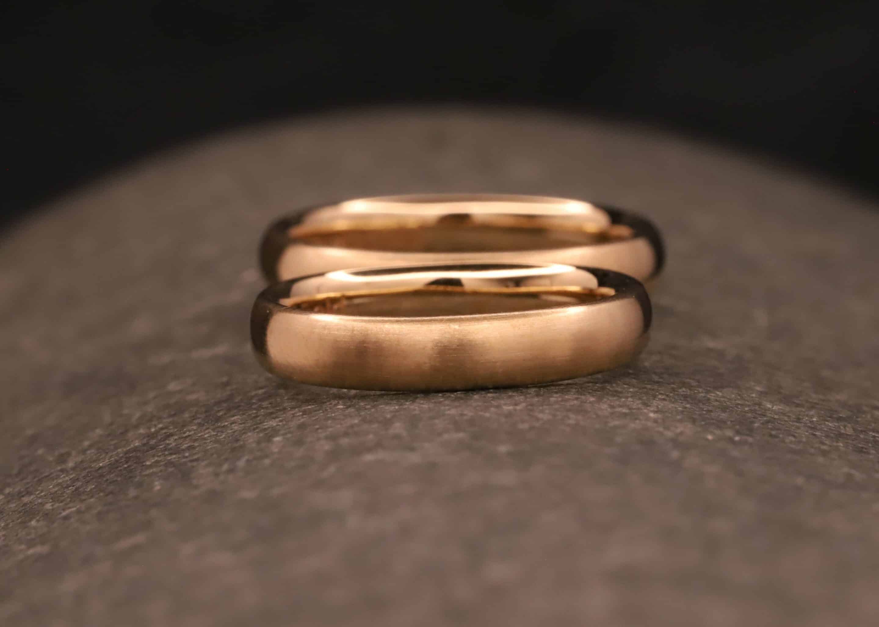 matte ovale gold ringe - entstanden im traurigkurs - schmuckgarten