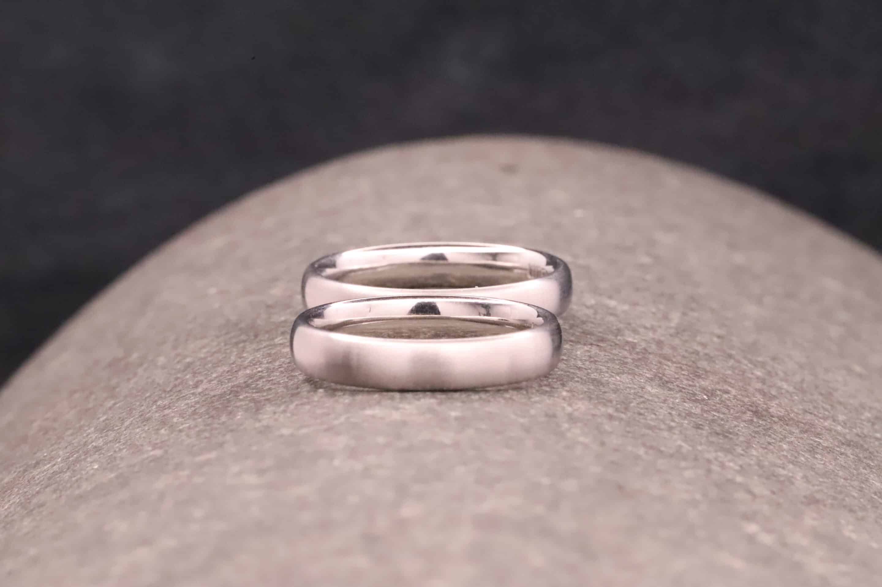 graugold ringe ohne lohtnaht - angefetigt im trauring workshop - schmuckgarten