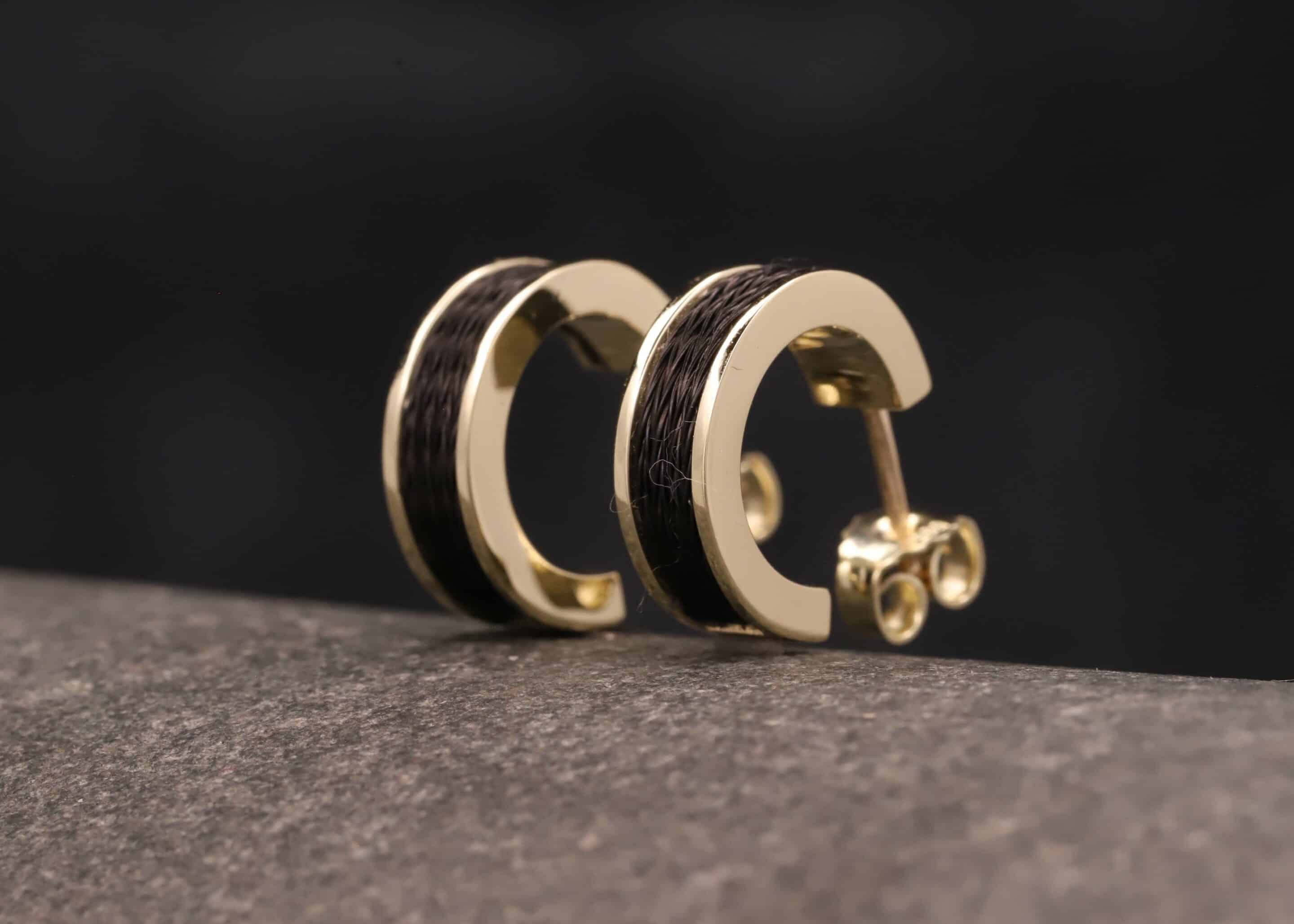 pferdehaar schmuck creolen aus gold mit gewebten pferdehaaren schmuckgarten