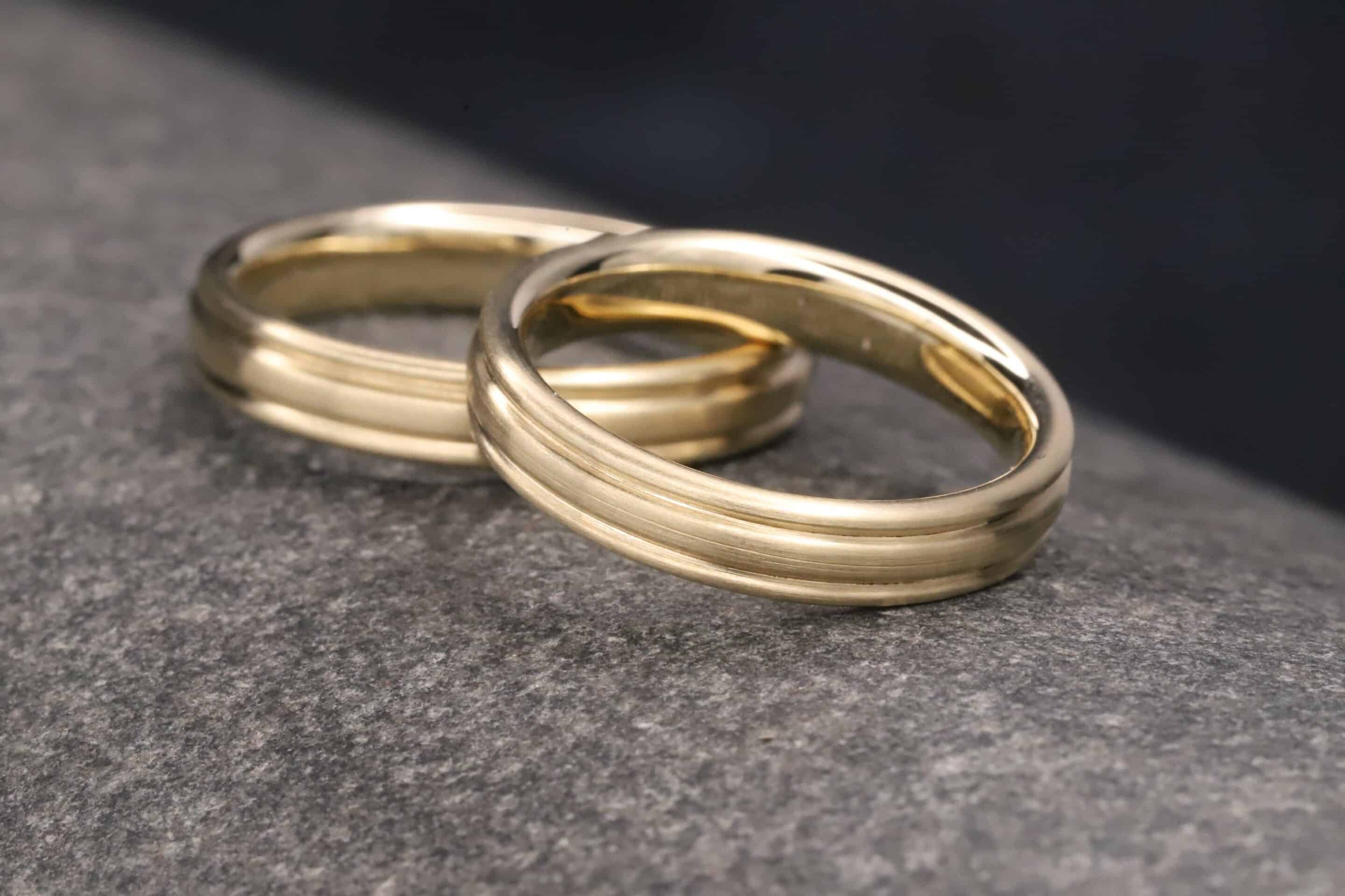 ehe ringe in gelb gold profiliert angefertigt im schmuckgarten in stolberg bei aachen