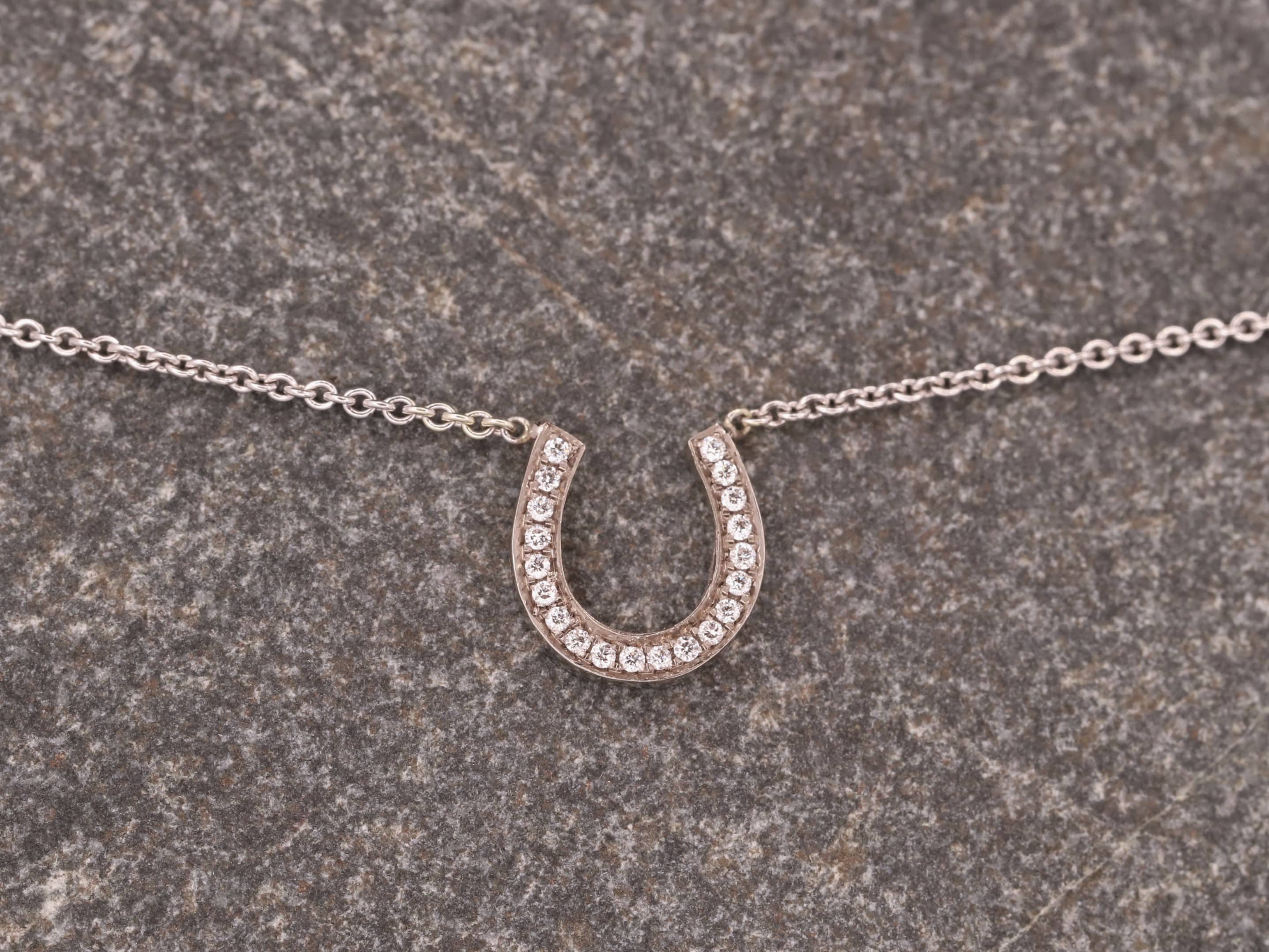 Hufeisen Collier in 585er Graugold mit Brillanten