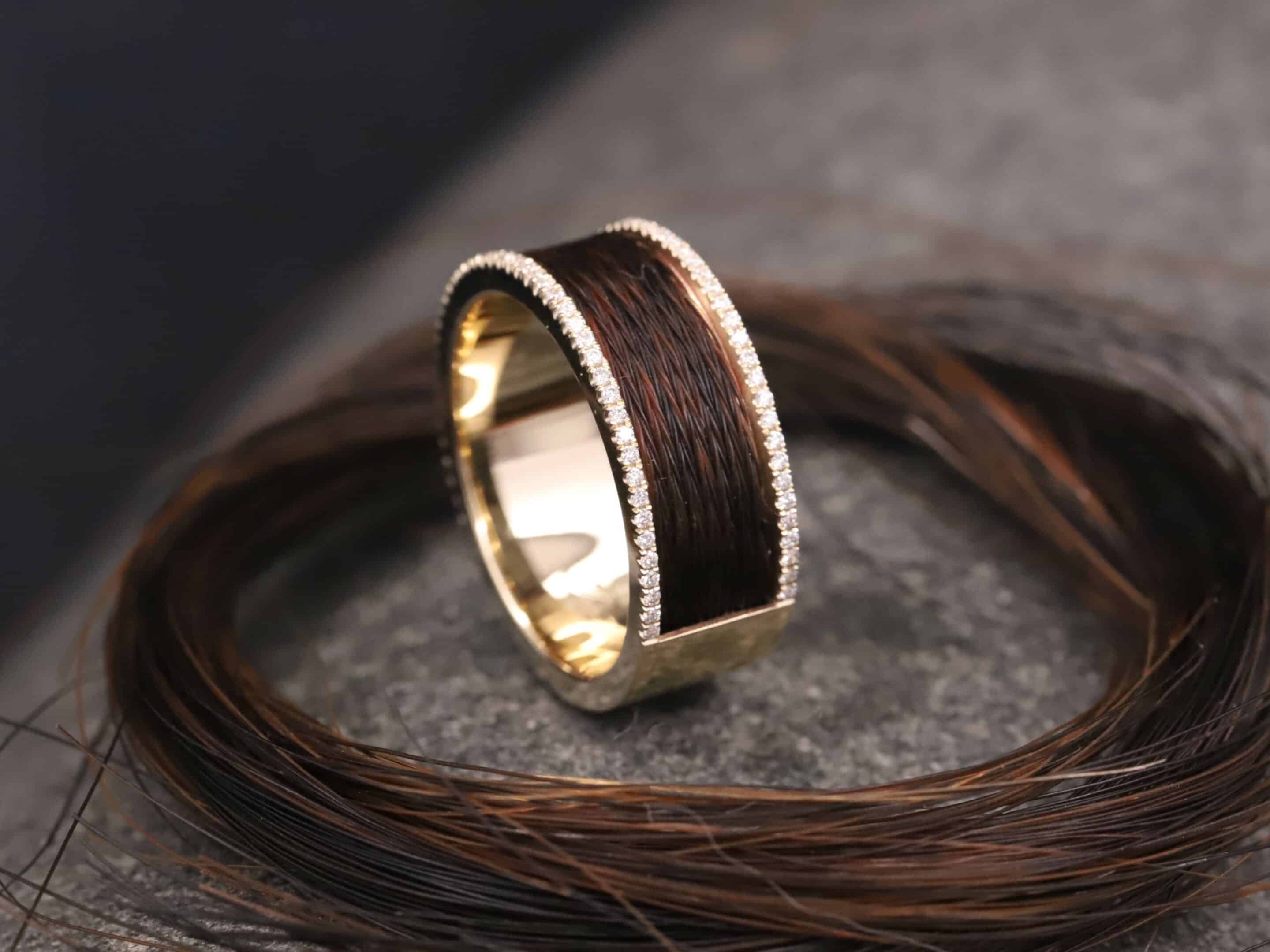 Pferdehaarring 585er Gelbgold mit Brillanten – Bild 5