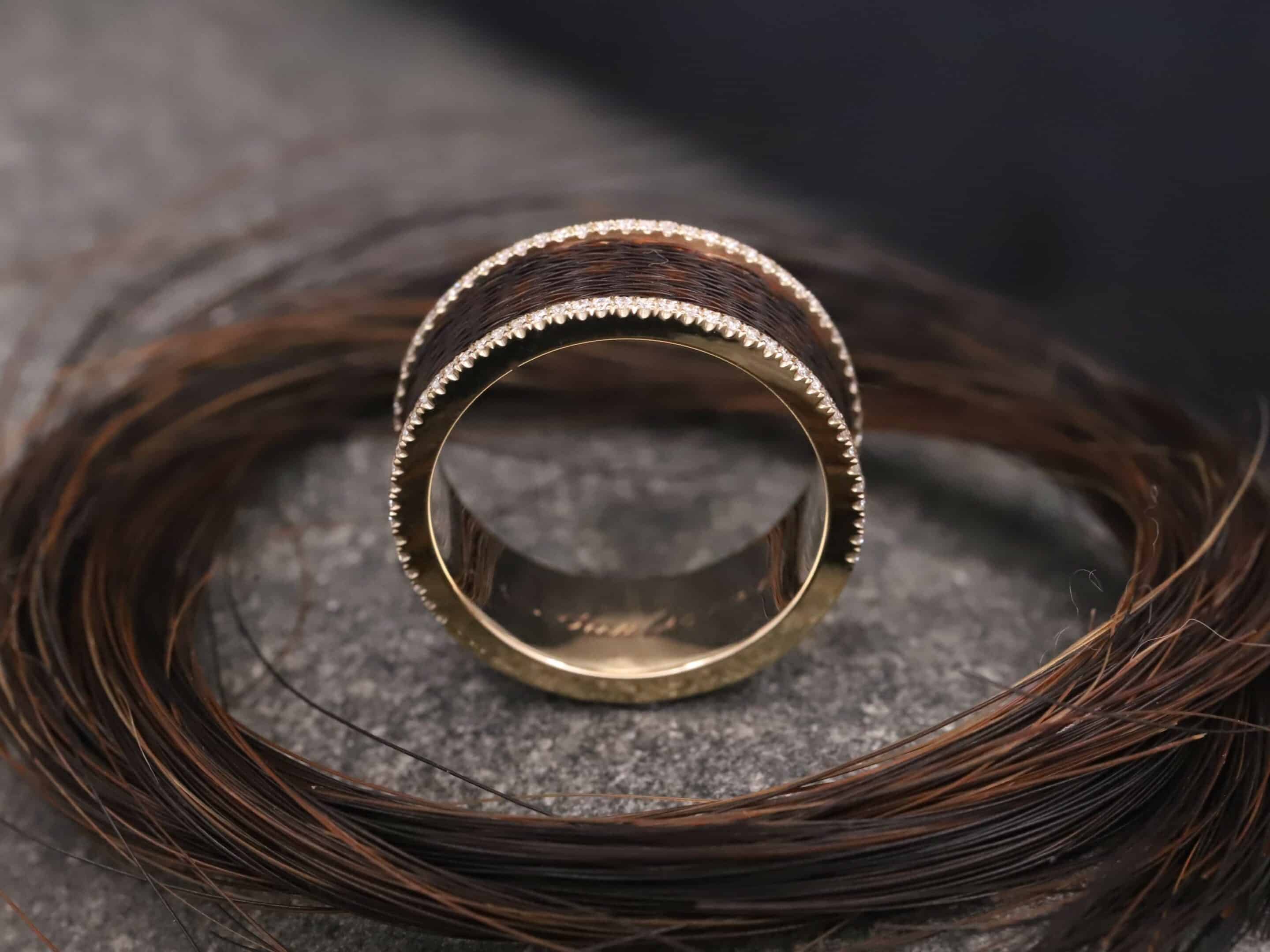 Pferdehaarring 585er Gelbgold mit Brillanten – Bild 2