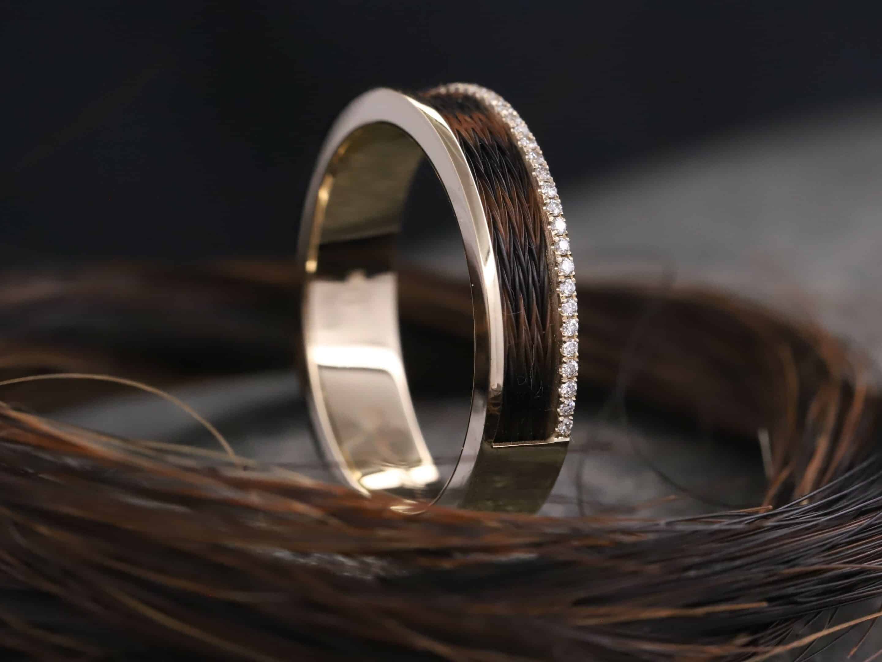 Pferdehaarring 585er Gelbgold mit Brillanten – Bild 10
