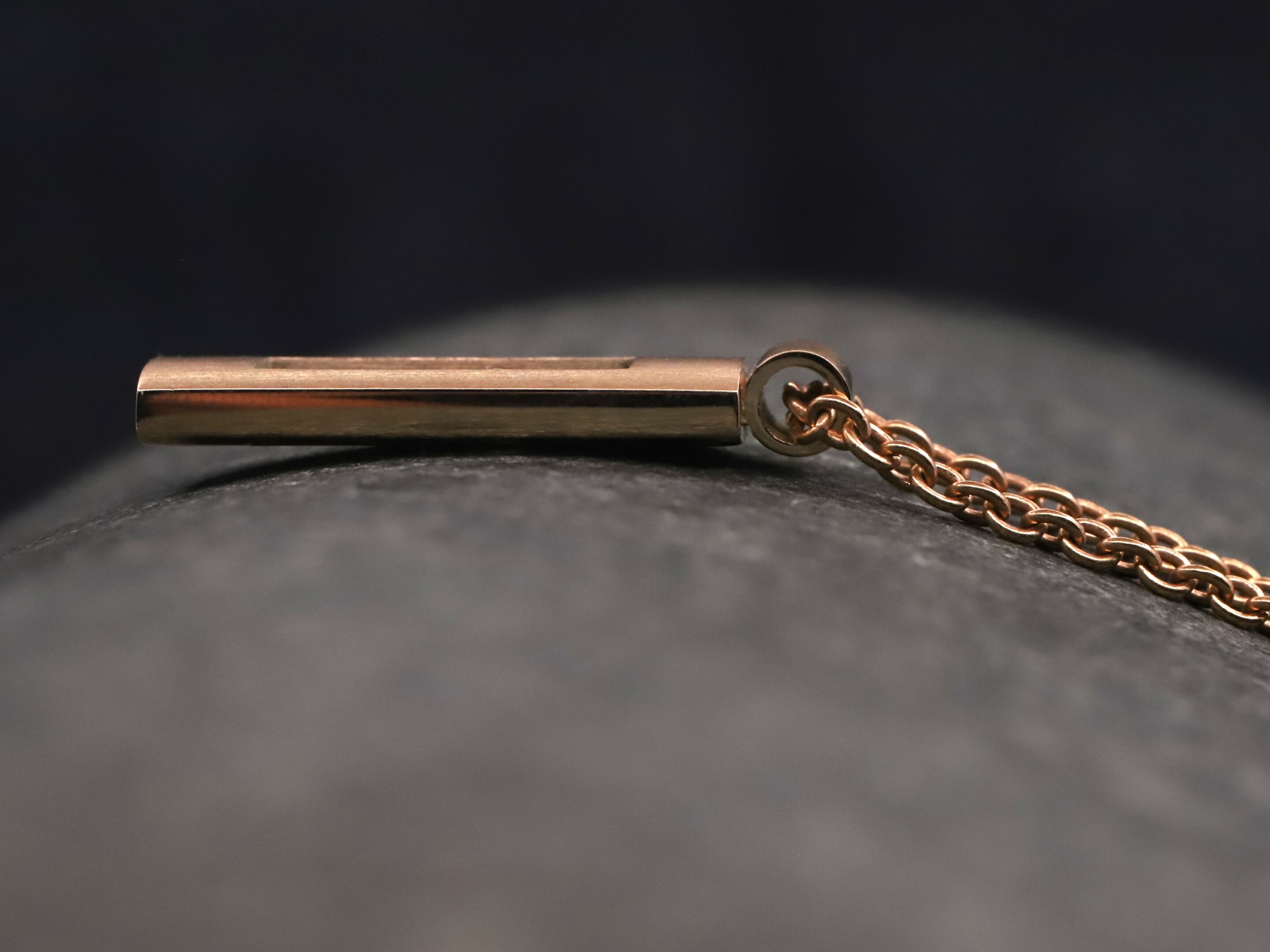 Kettenanhänger mit Pferdehaar 585er Rosegold Matt – Bild 3