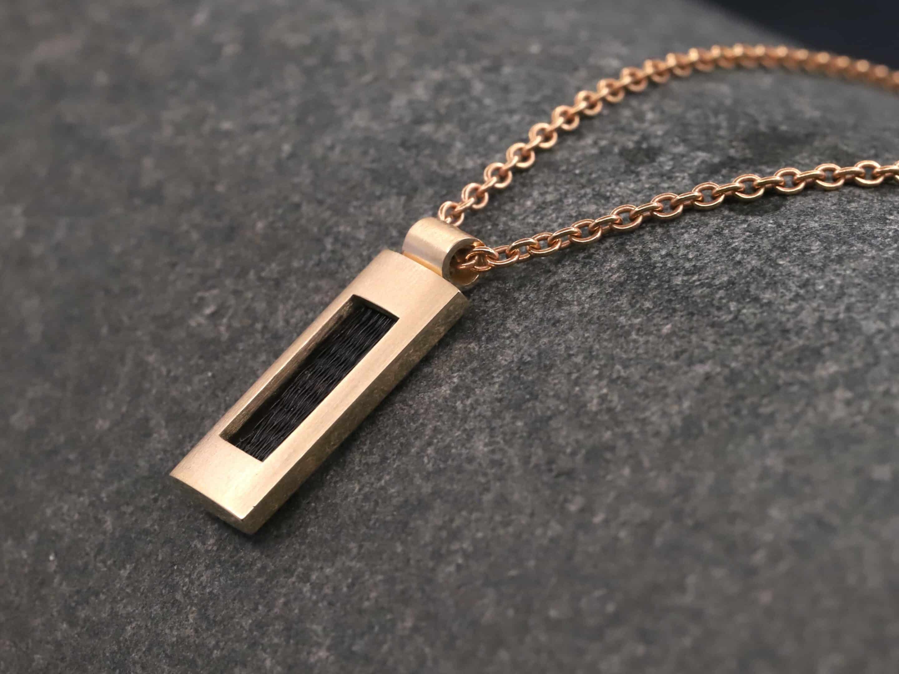 Kettenanhänger mit Pferdehaar 585er Rosegold Matt – Bild 2