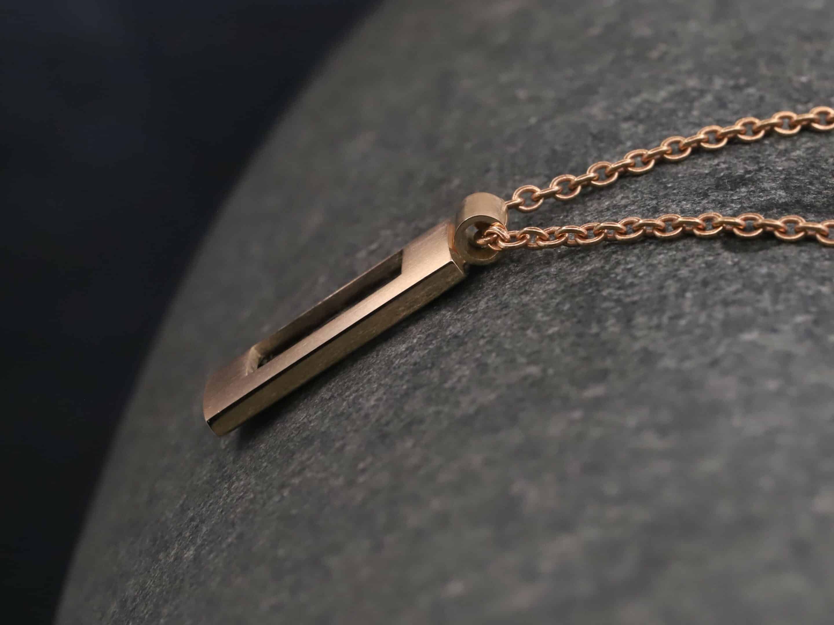 Kettenanhänger mit Pferdehaar 585er Rosegold Matt – Bild 5