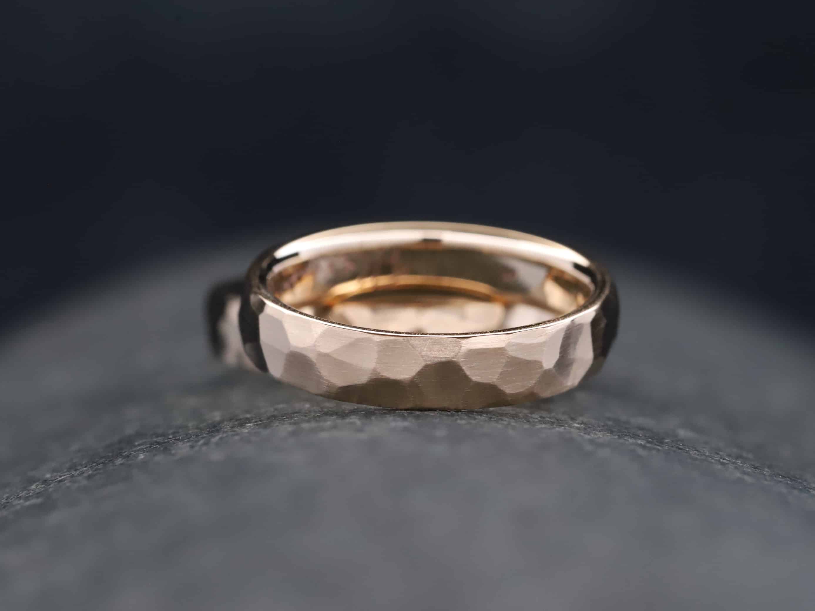 Trauringe in 585er Rosegold geschmiedet – Bild 3