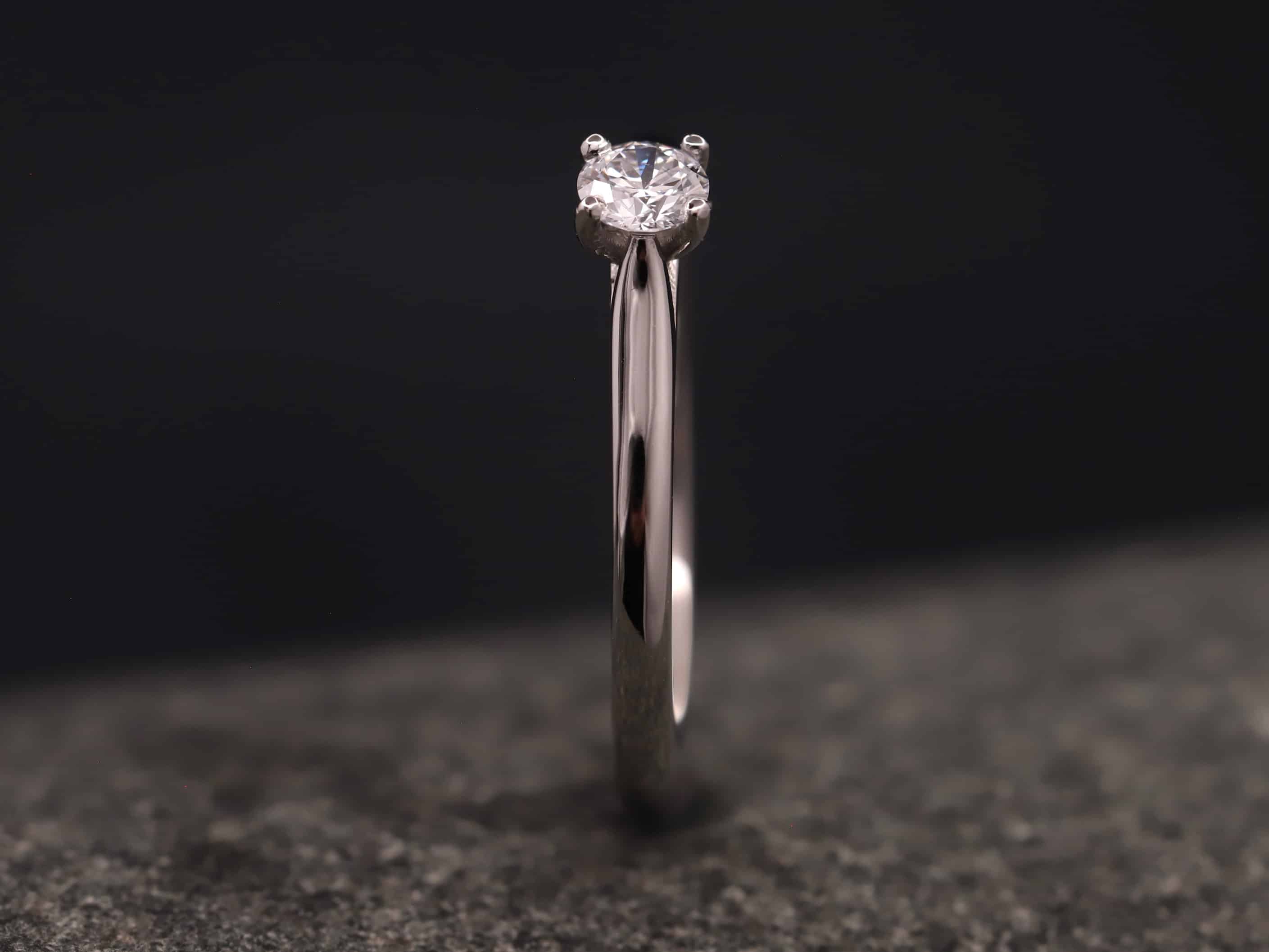 Verlobungsring 950er Platin mit 0,22ct synthetischem Diamanten im Brillantschliff – Bild 6