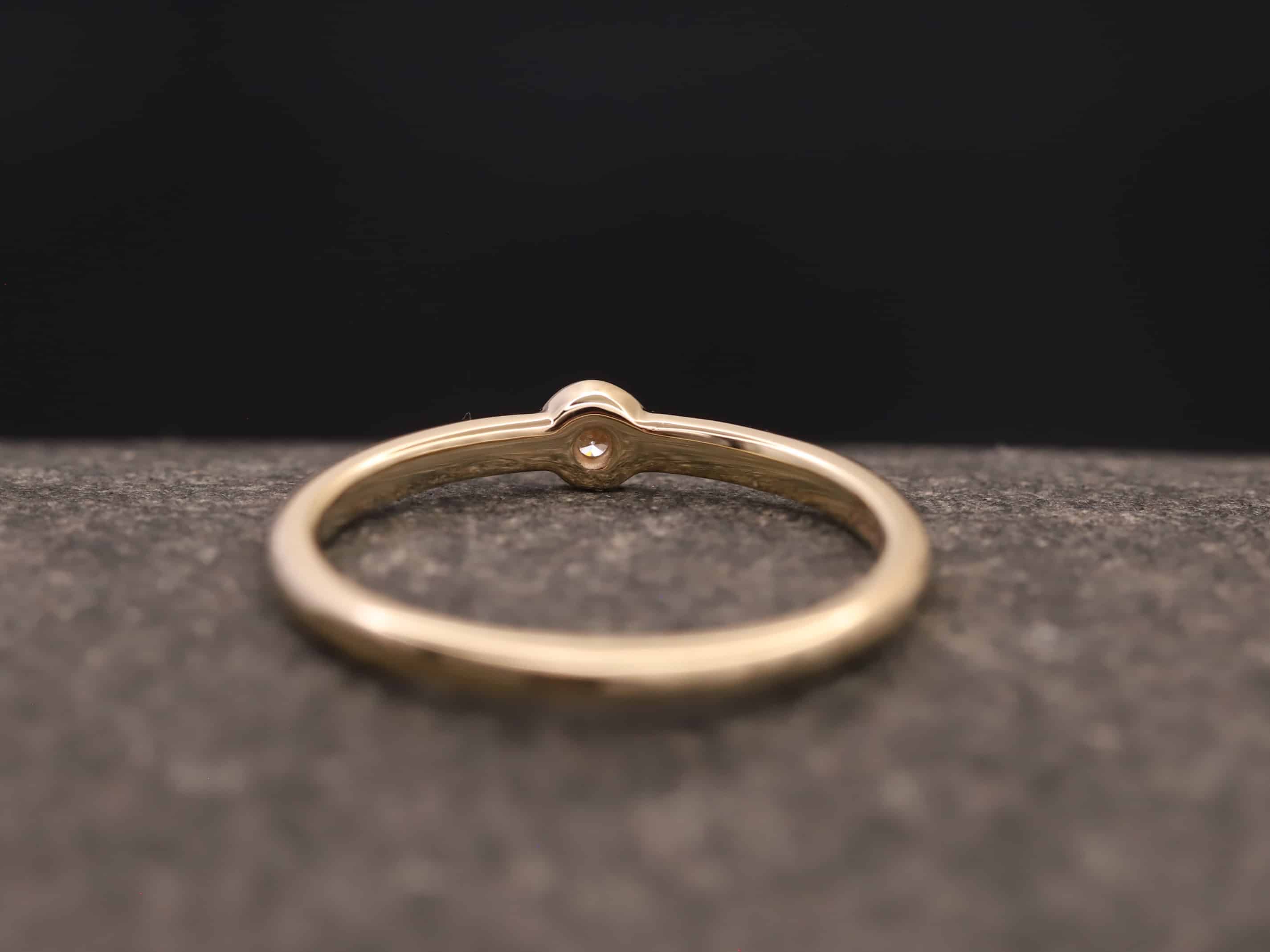 Verlobungsring 585er Gelbgold mit 0,05ct synthetischem Diamanten im Brillantschliff – Bild 8