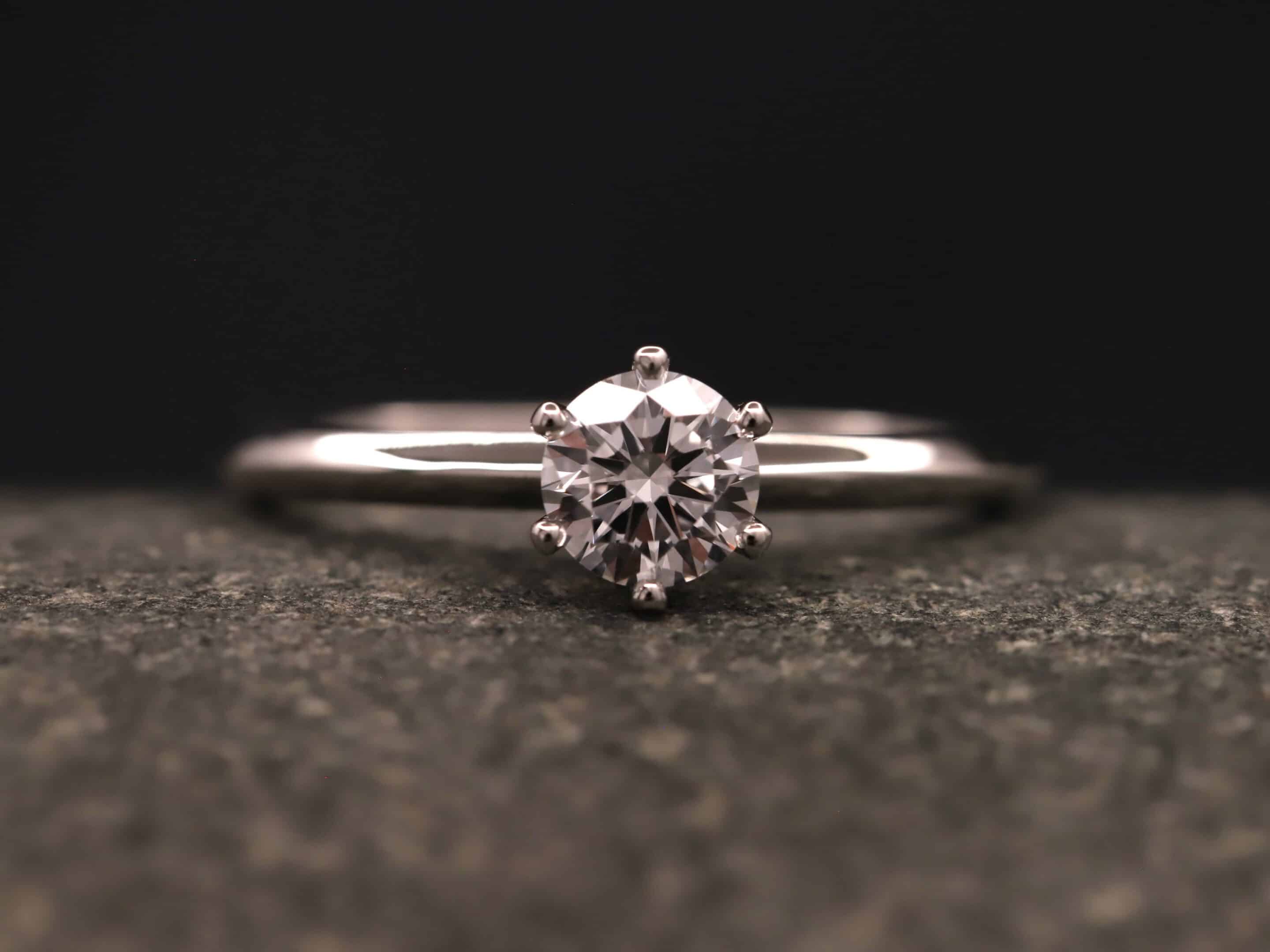 Verlobungsring 950er Platin mit 0,57ct synthetischem Diamanten im Brillantschliff – Bild 7