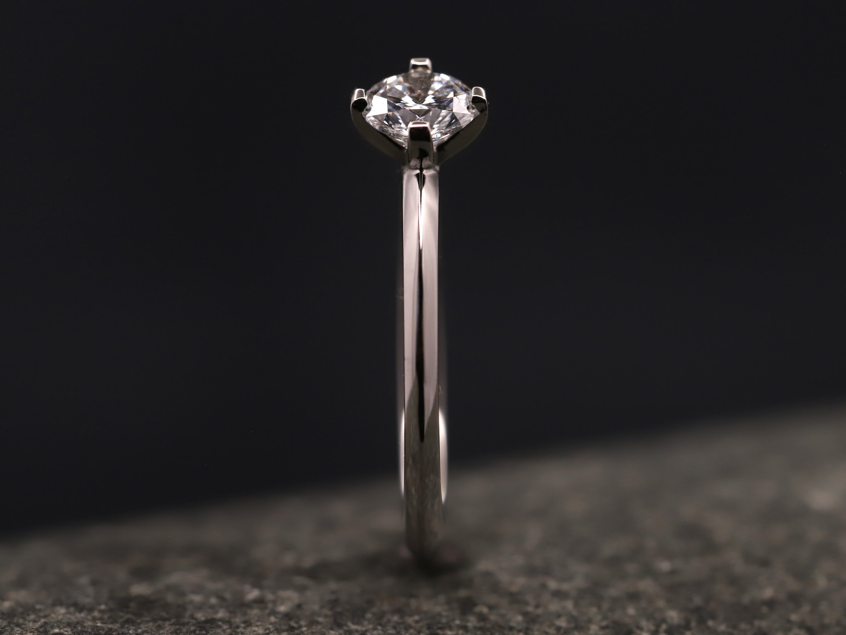 Verlobungsring 950er Platin mit 0,542ct synthetischem Diamanten im Brillantschliff – Bild 7