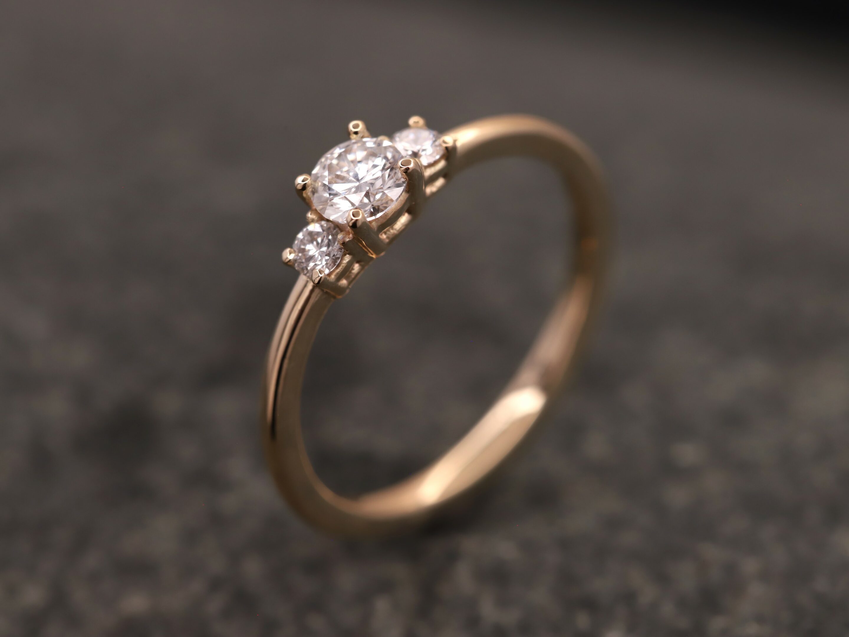 Verlobungsring 585er Rosegold mit 0,33ct synthetischen Diamanten im Brillantschliff – Bild 4