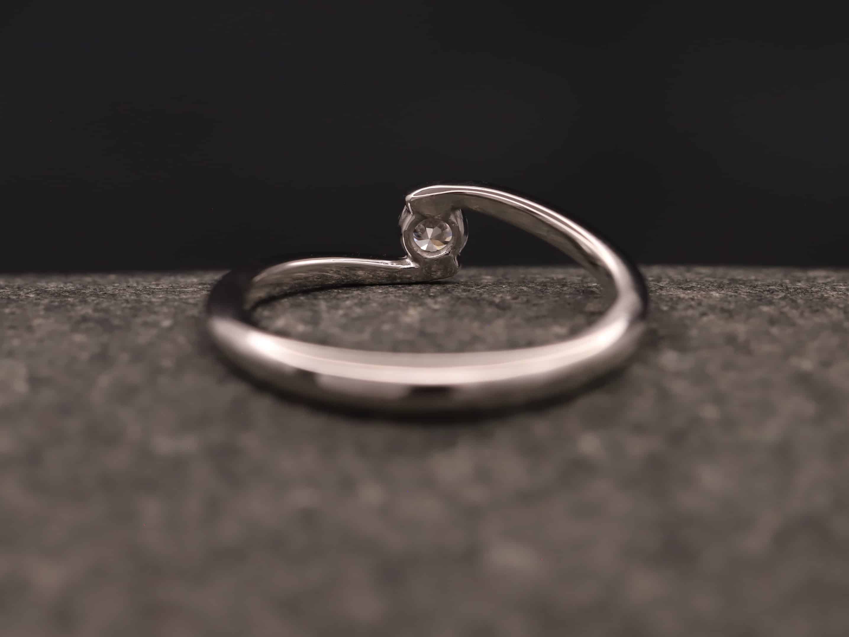 Verlobungsring 950er Platin mit 0,17ct synthetischem Diamanten im Brillantschliff – Bild 9