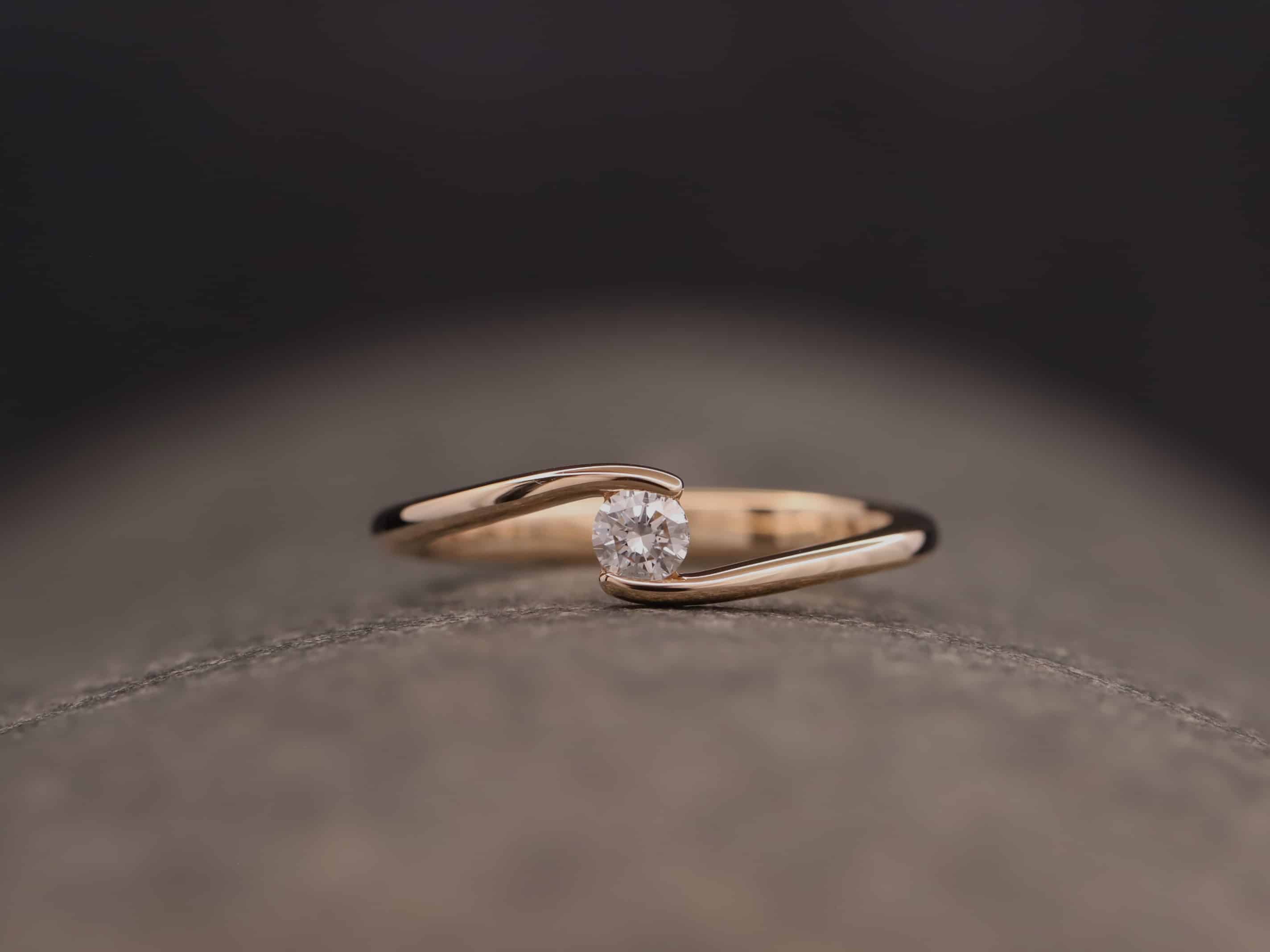 Verlobungsring 585er Rosegold mit 0,19ct synthetischem Diamanten im Brillantschliff – Bild 11
