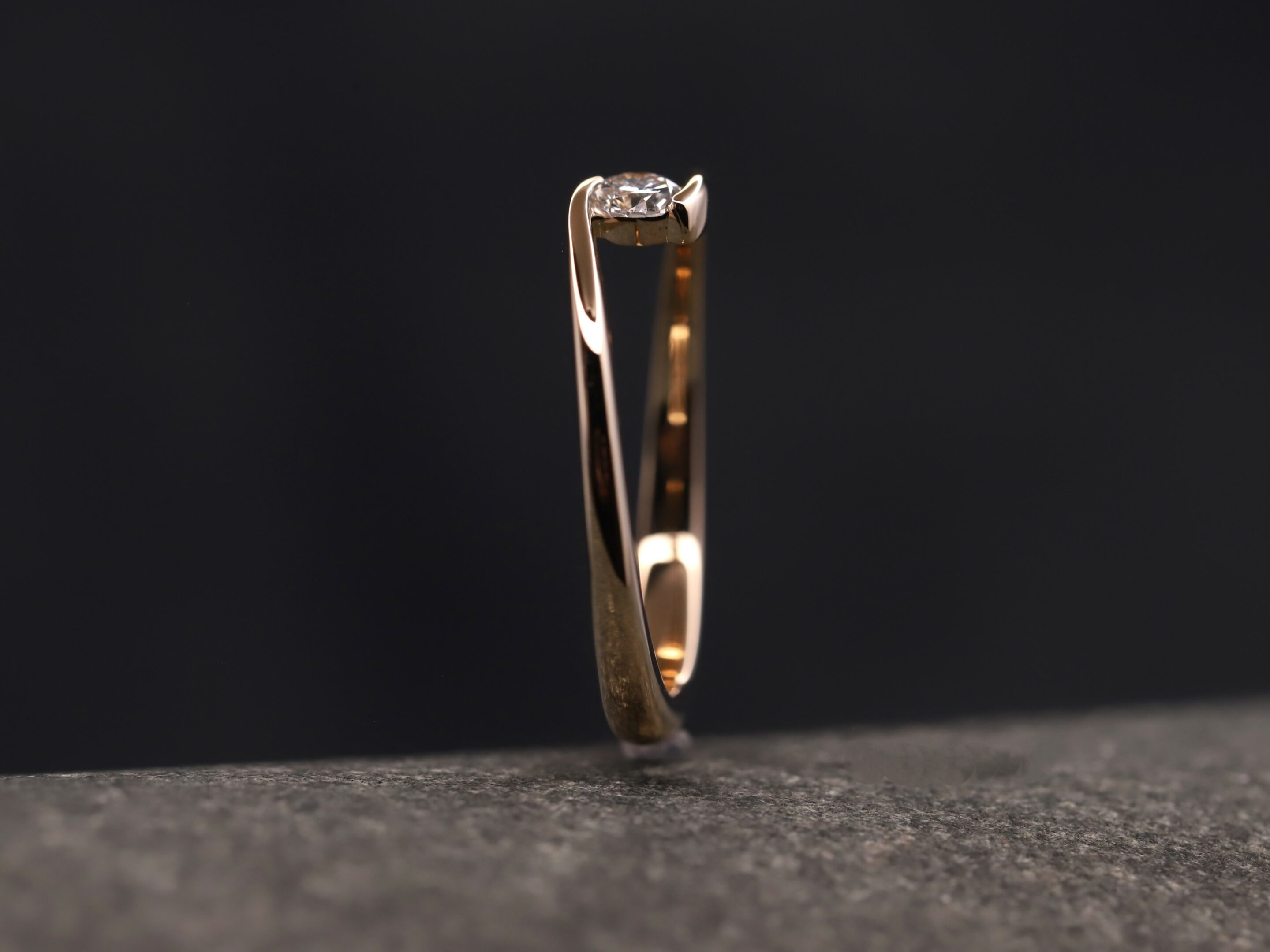 Verlobungsring 585er Rosegold mit 0,19ct synthetischem Diamanten im Brillantschliff – Bild 6