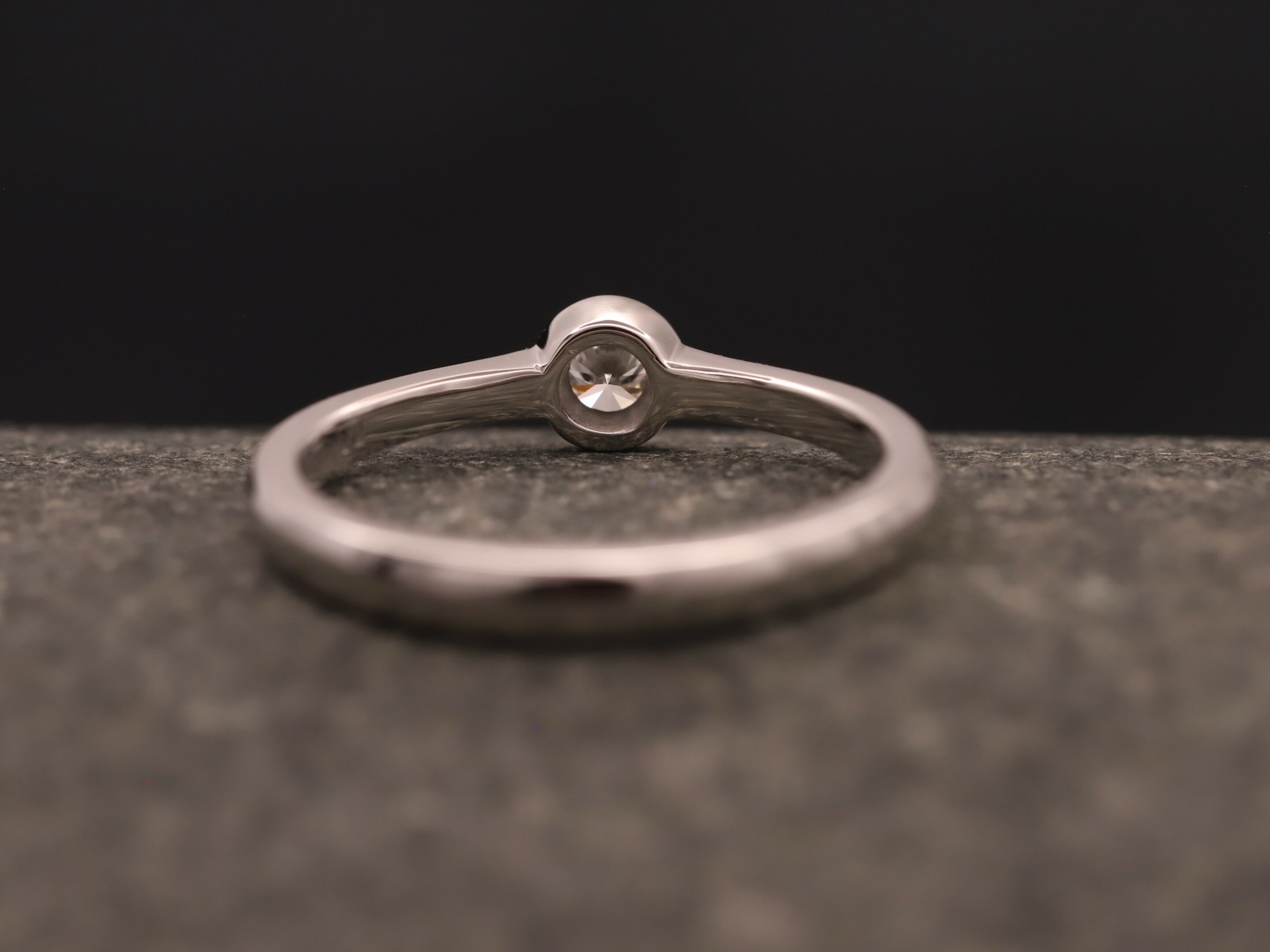 Verlobungsring 950 Platin mit 0,18ct synthetischem Diamanten im Brillantschliff – Bild 11