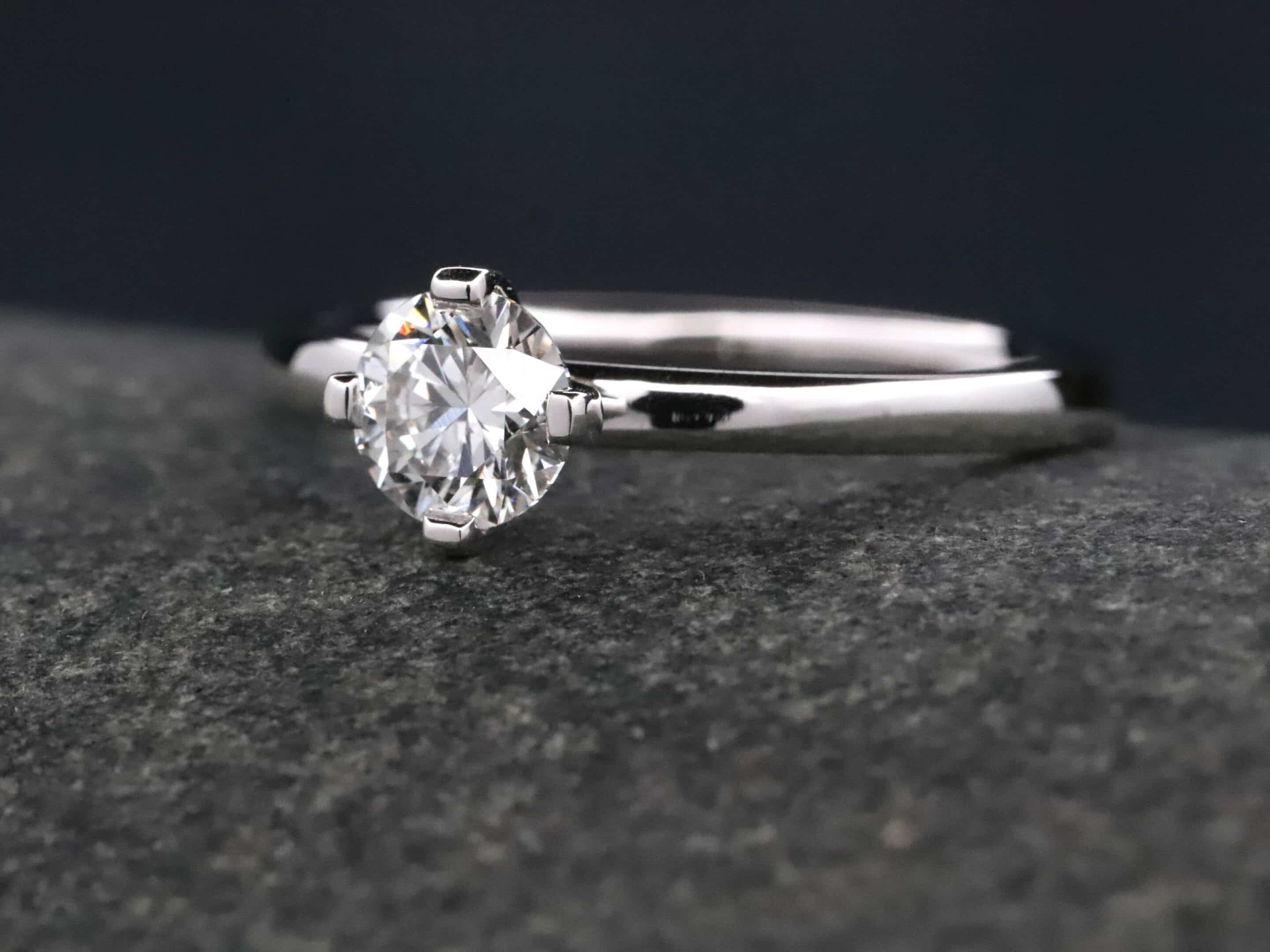 Verlobungsring 585er Weißgold mit 0,75ct synthetischem Diamanten im Brillantschliff – Bild 7