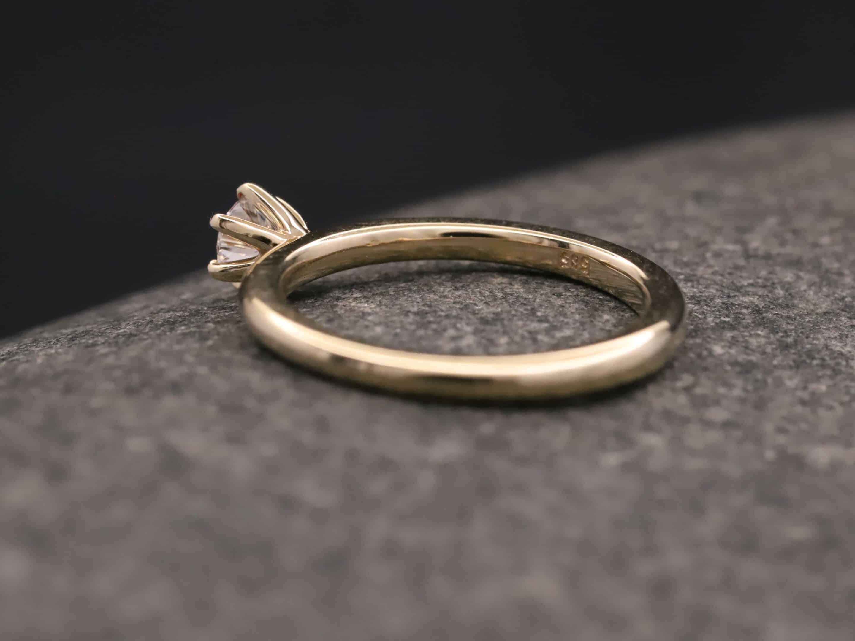 Verlobungsring 585er Gelbgold mit 0,29ct synthetischem Brillant – Bild 5