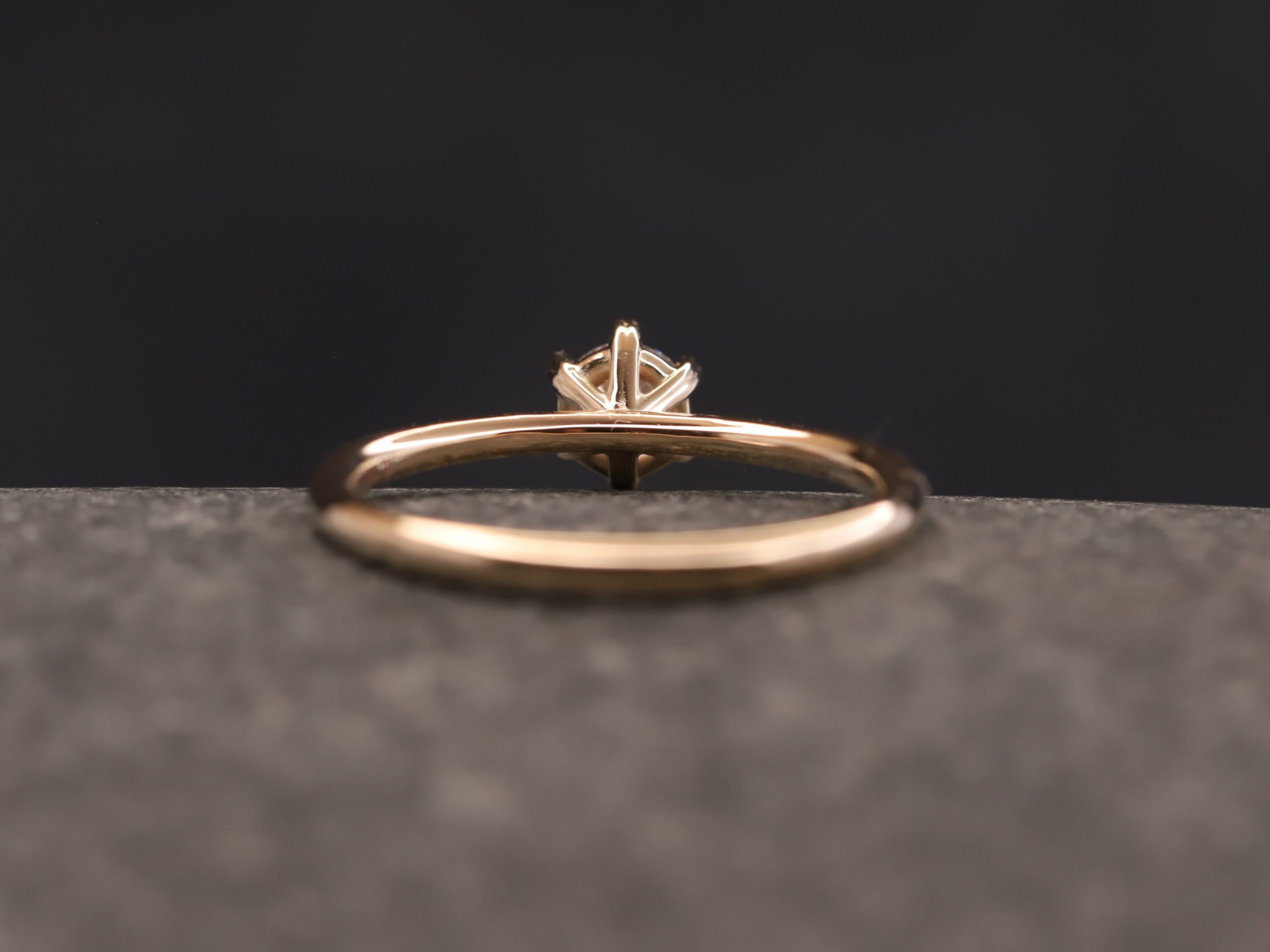 Verlobungsring 585er Rosegold mit 0,40ct synthetischem Diamanten im Brillantschliff – Bild 8