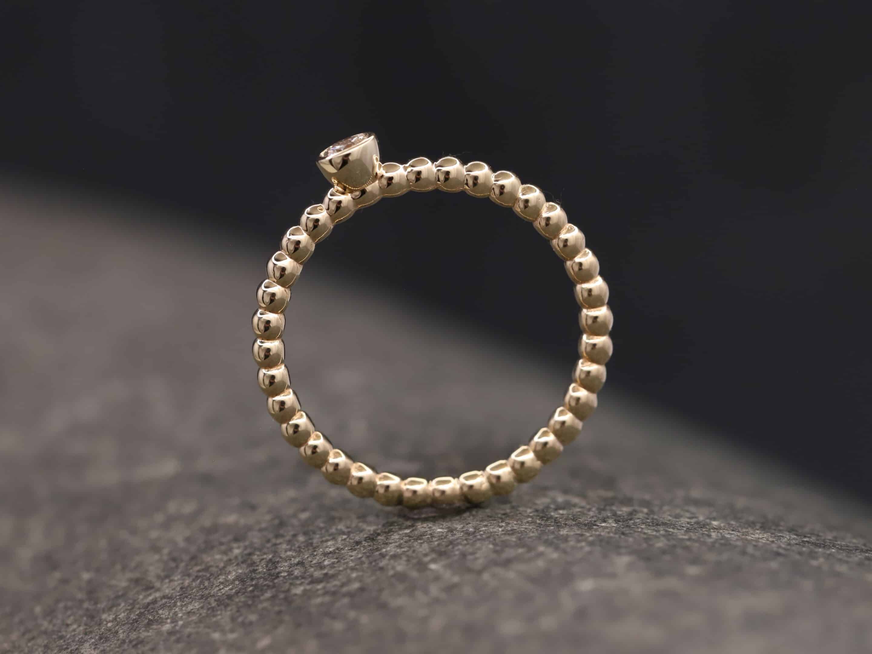 Verlobungsring 585er Gelbgold mit 0,13ct synthetischem Diamanten im Brillantschliff – Bild 5