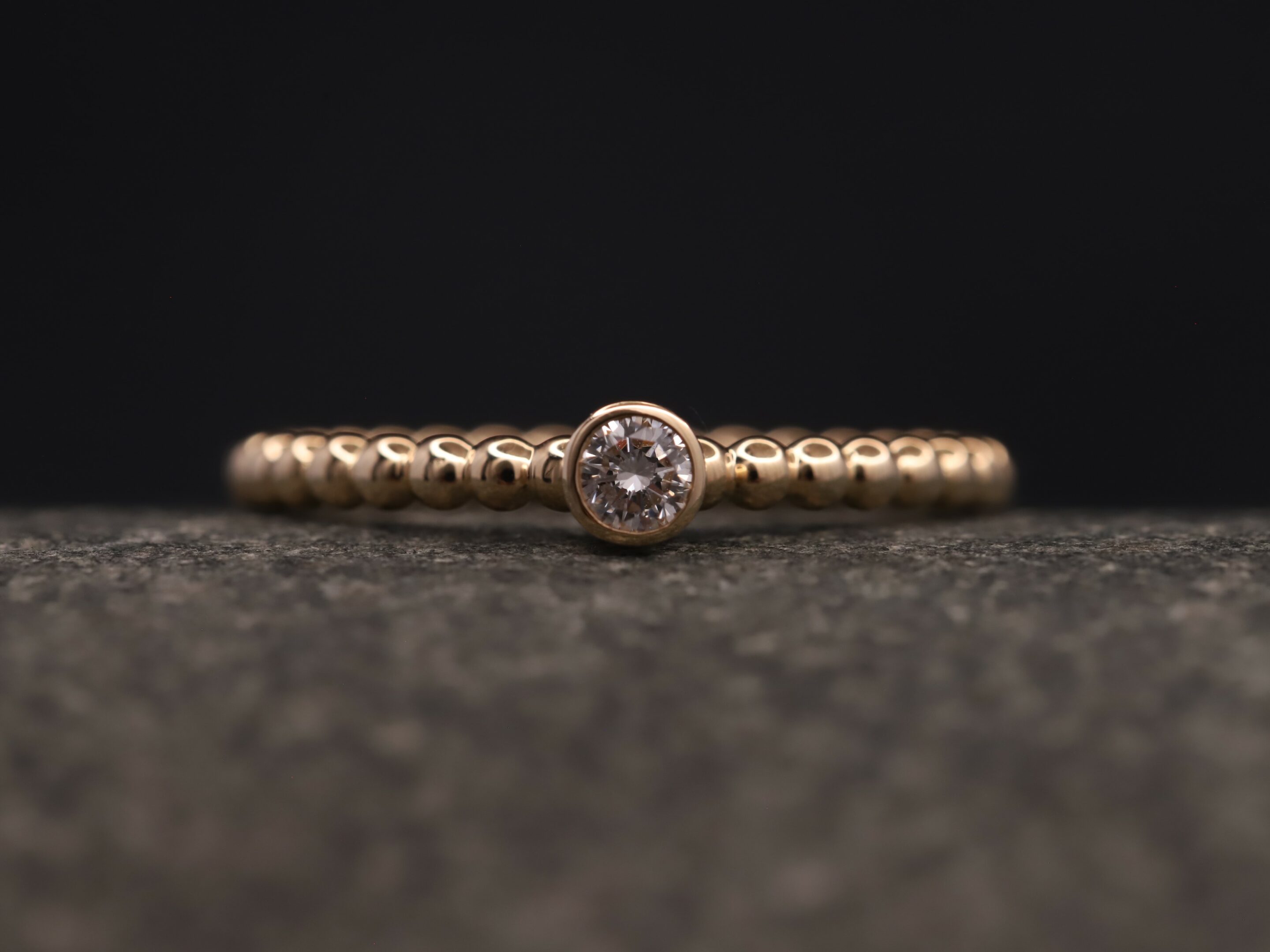 Verlobungsring 585er Rosegold mit 0,13ct synthetischem Diamanten im Brillantschliff – Bild 4