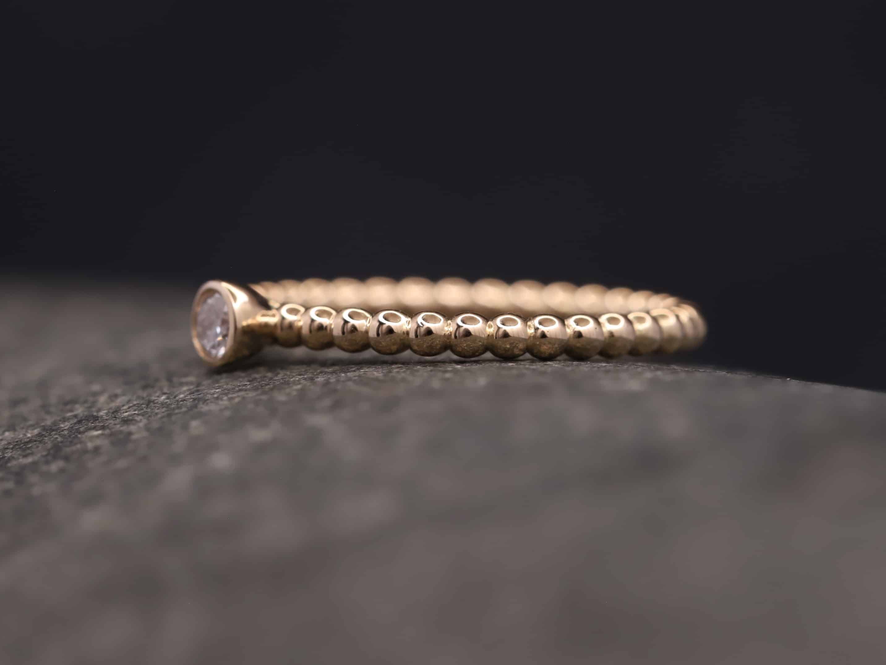 Verlobungsring 585er Rosegold mit 0,13ct synthetischem Diamanten im Brillantschliff – Bild 5
