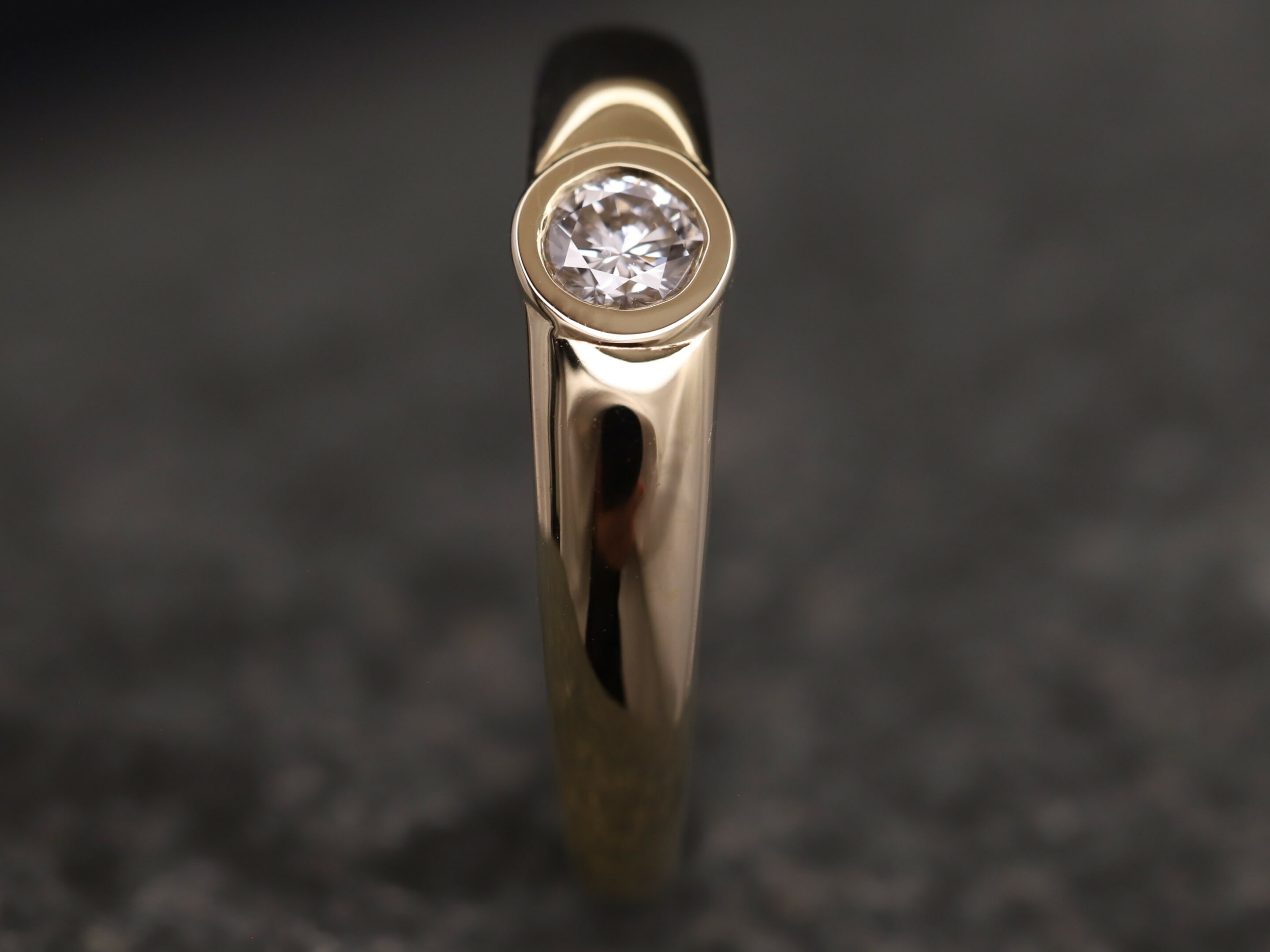 Verlobungsring 585er Gelbgold mit 0,25ct synthetischem Diamanten im Brillantschliff – Bild 4