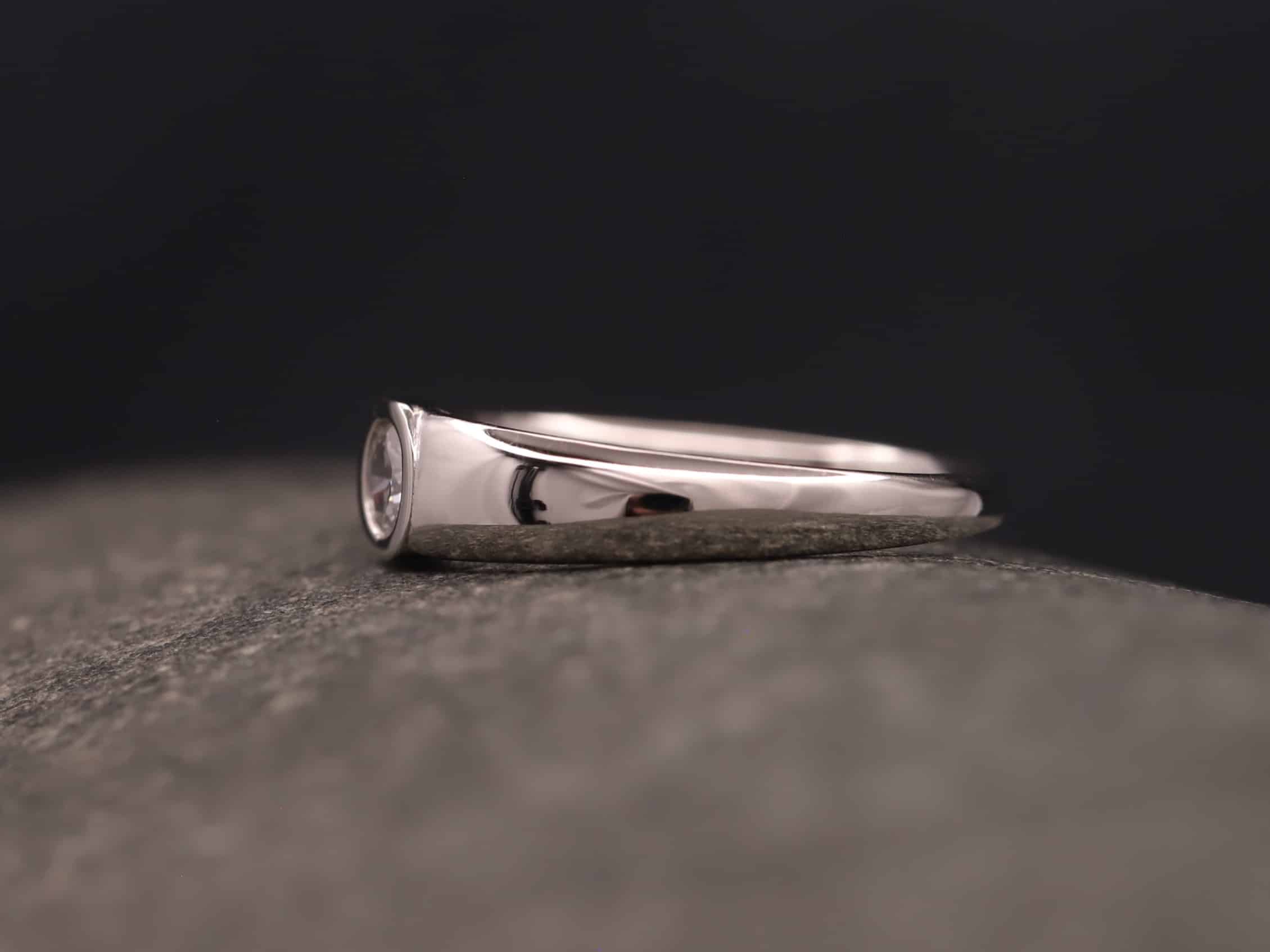 Verlobungsring 950 Platin mit 0,25ct synthetischem Diamanten im Brillantschliff – Bild 3