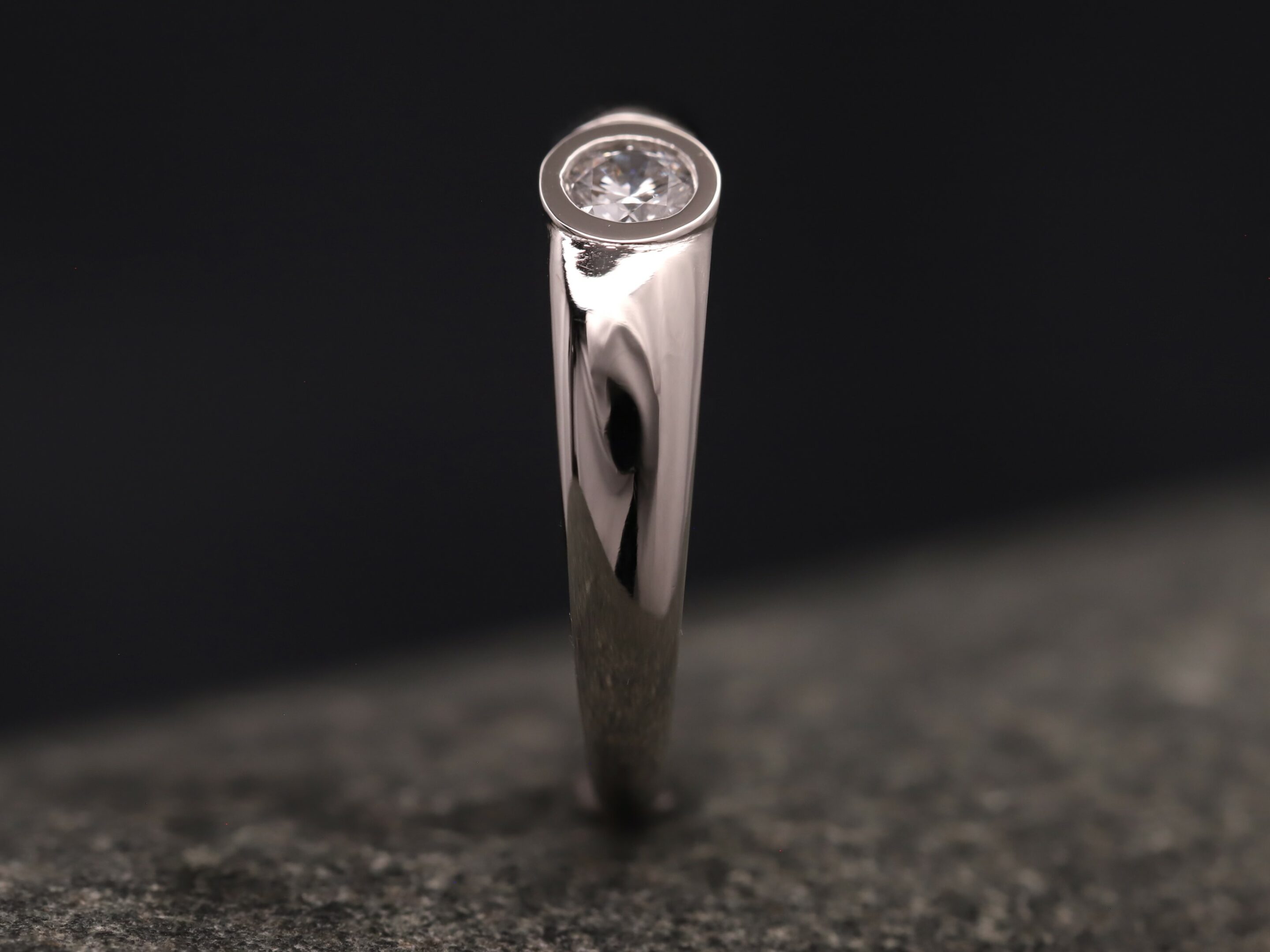 Verlobungsring 950 Platin mit 0,25ct synthetischem Diamanten im Brillantschliff – Bild 5