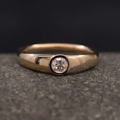 Verlobungsring 585er Rosegold mit 0,25ct synthetischem Diamanten im Brillantschliff