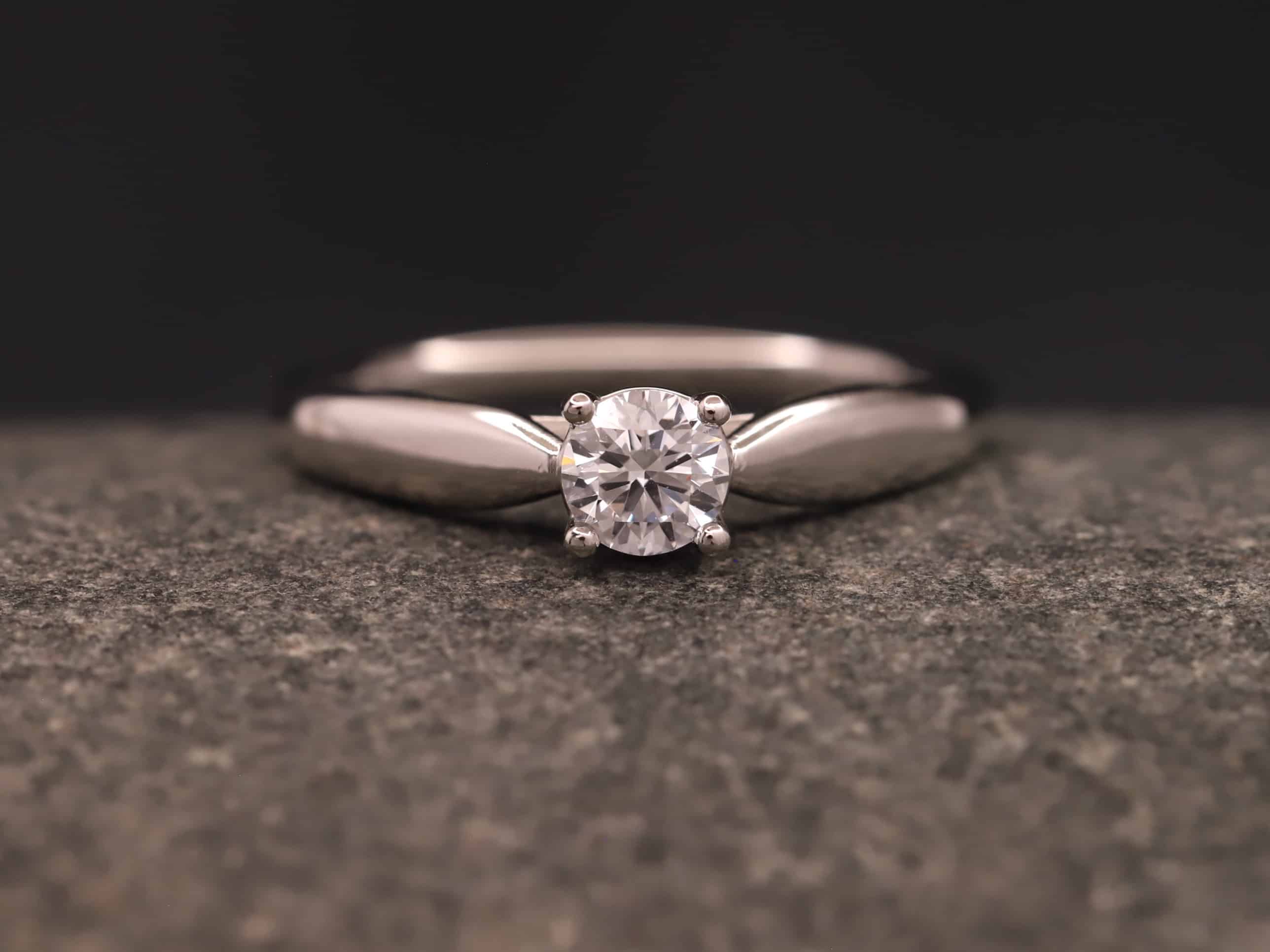 Verlobungsring 950er Platin mit 0,40ct synthetischem Diamanten im Brillantschliff